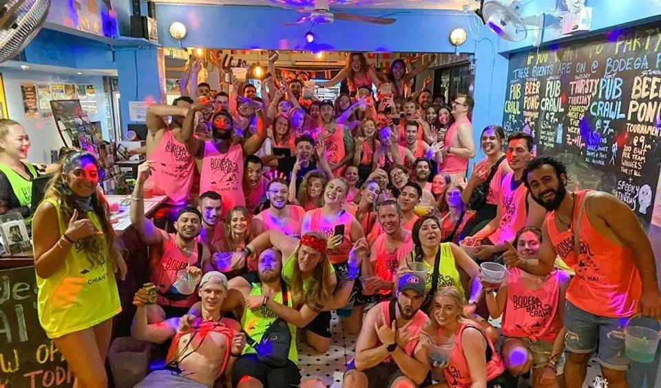 People in Bodega Pai