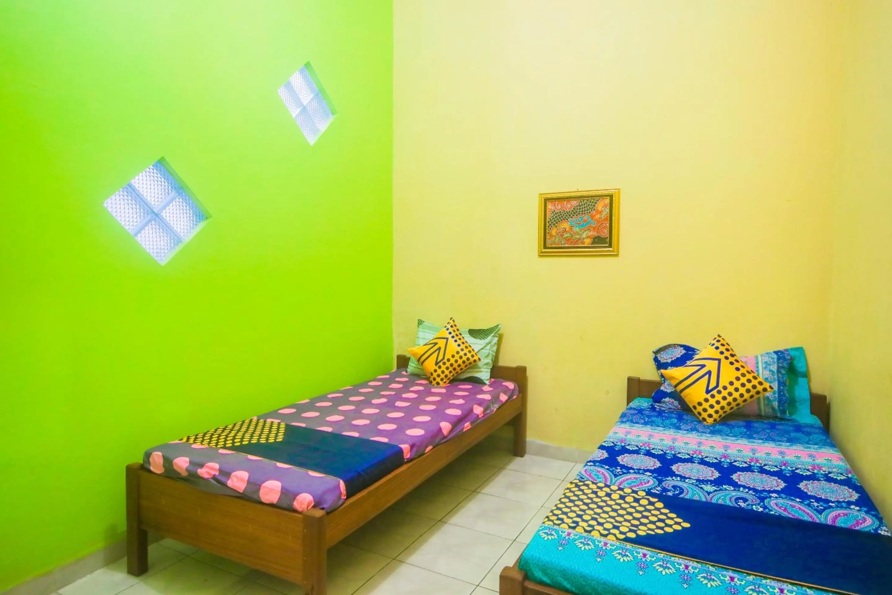 Bedroom, Bed in Hotel O Wallet Family Residence Syariah