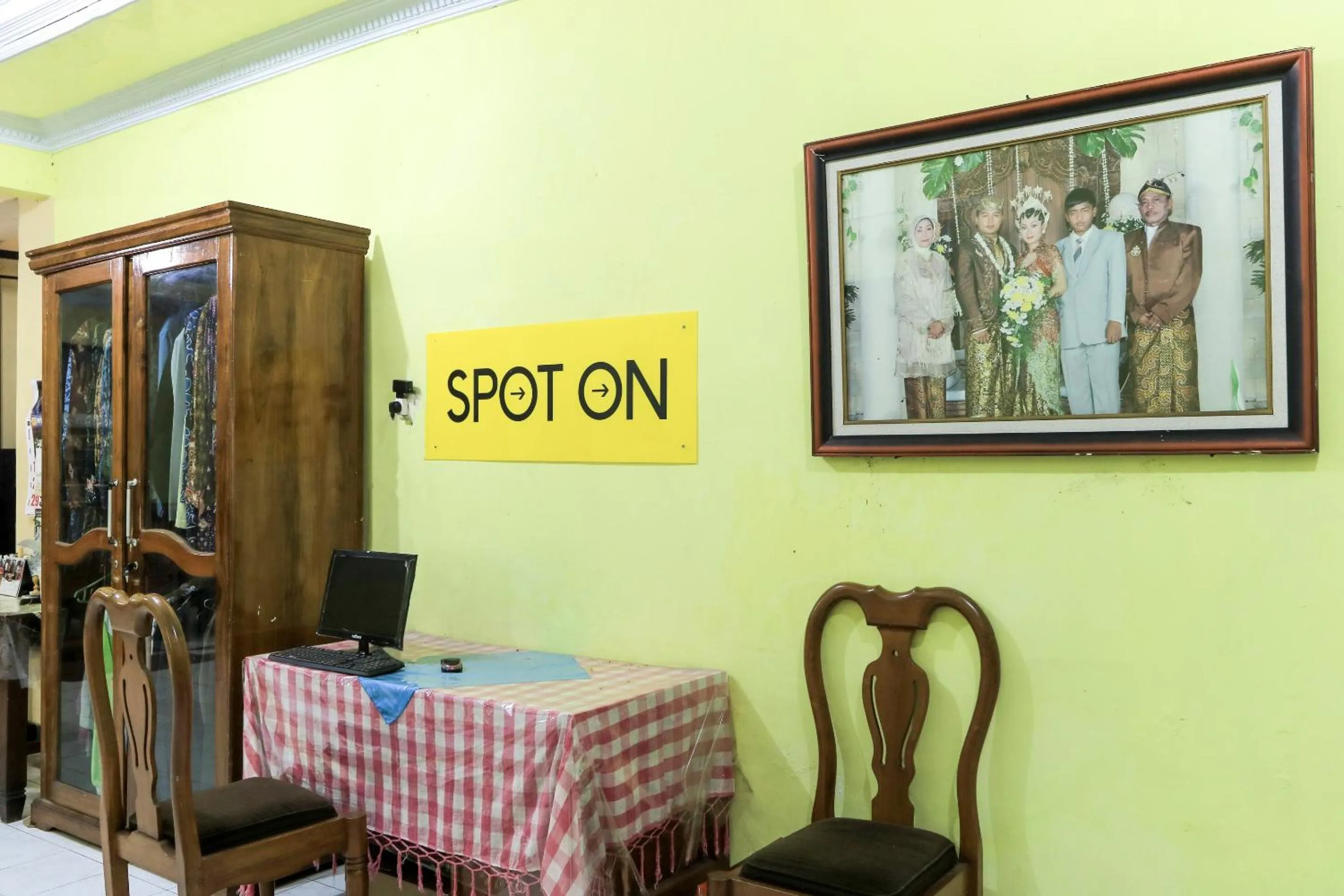 Lobby or reception in Hotel O Wallet Family Residence Syariah