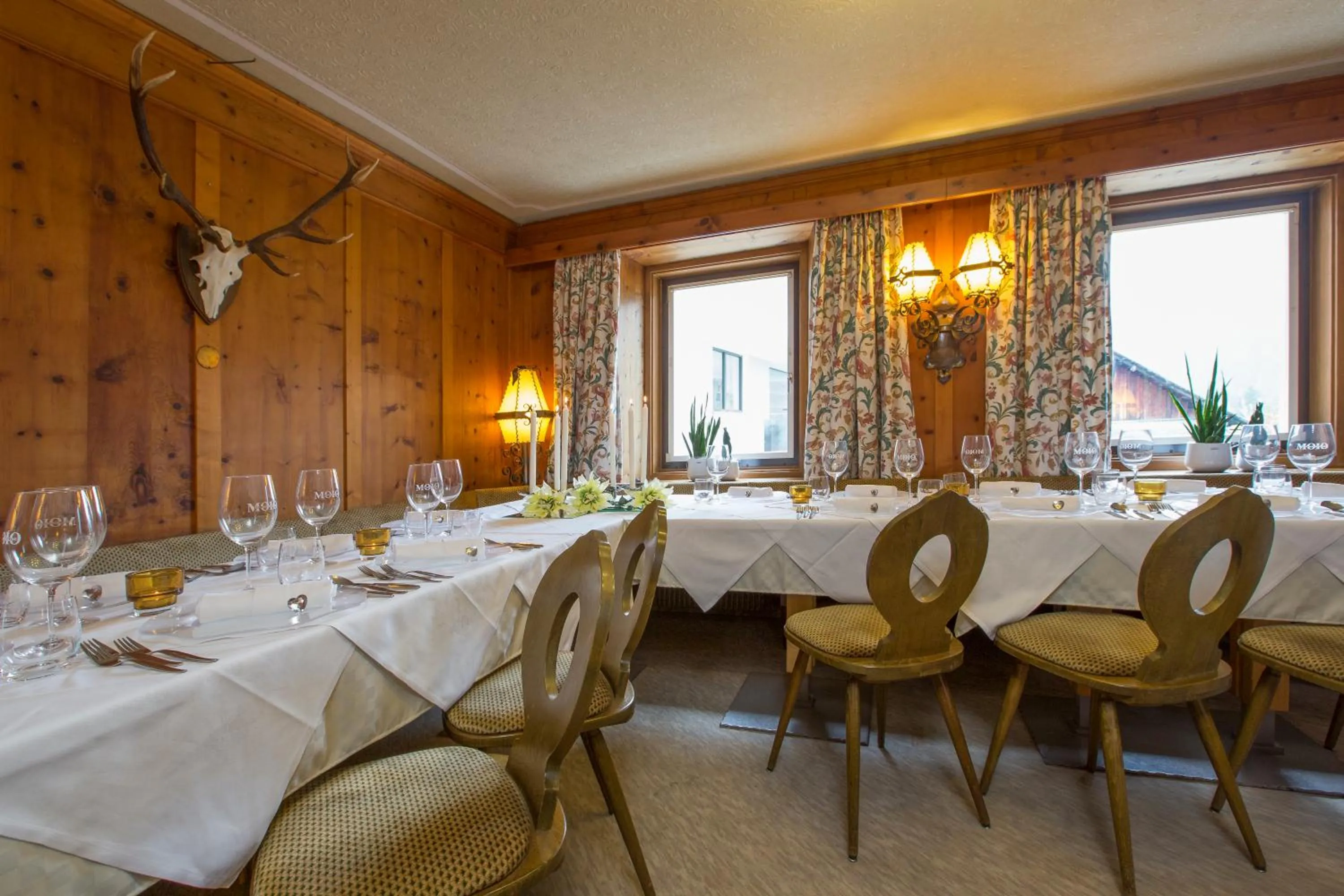 Banquet/Function facilities in Hotel Chalet Olympia