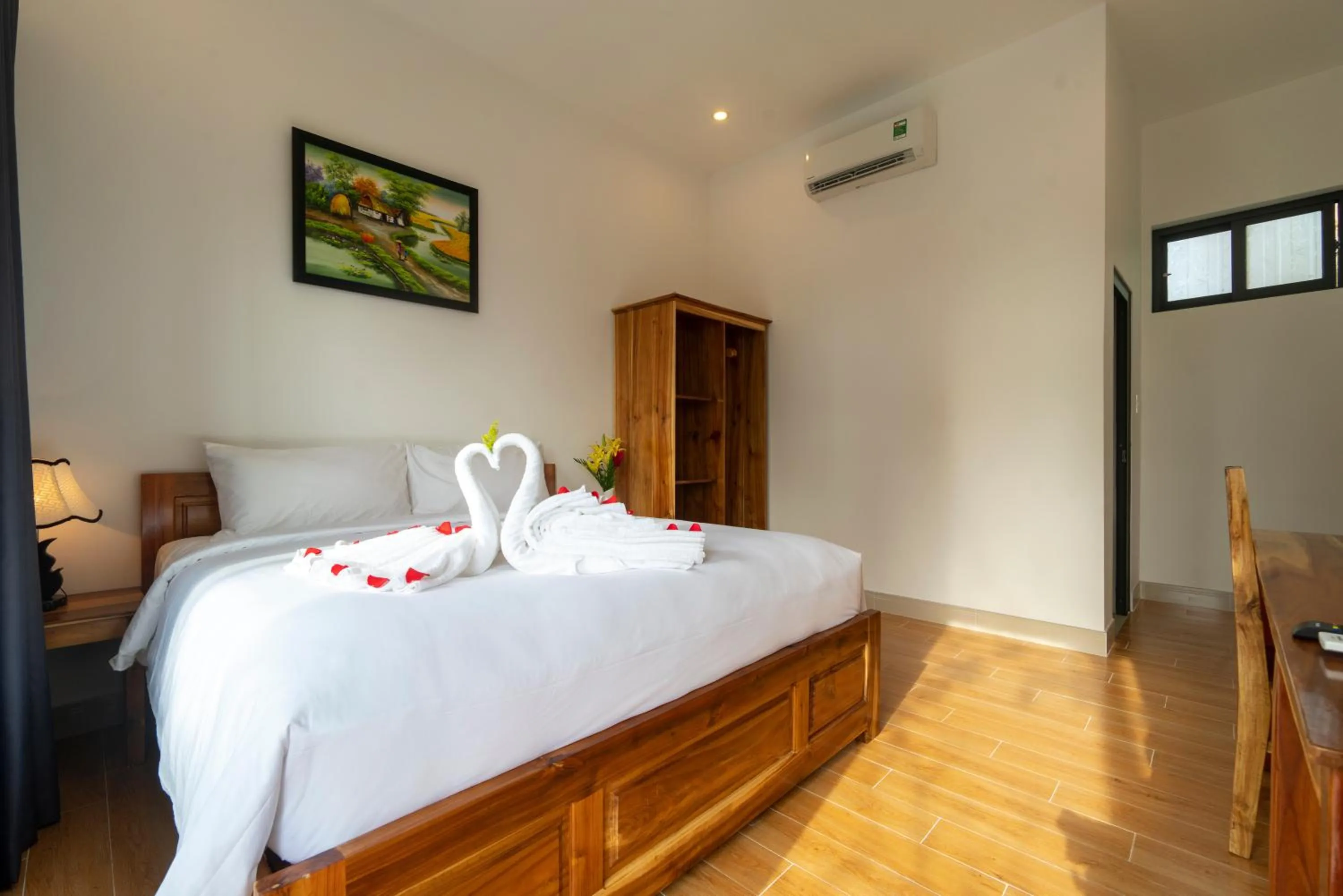 Bedroom, Bed in Aurora House