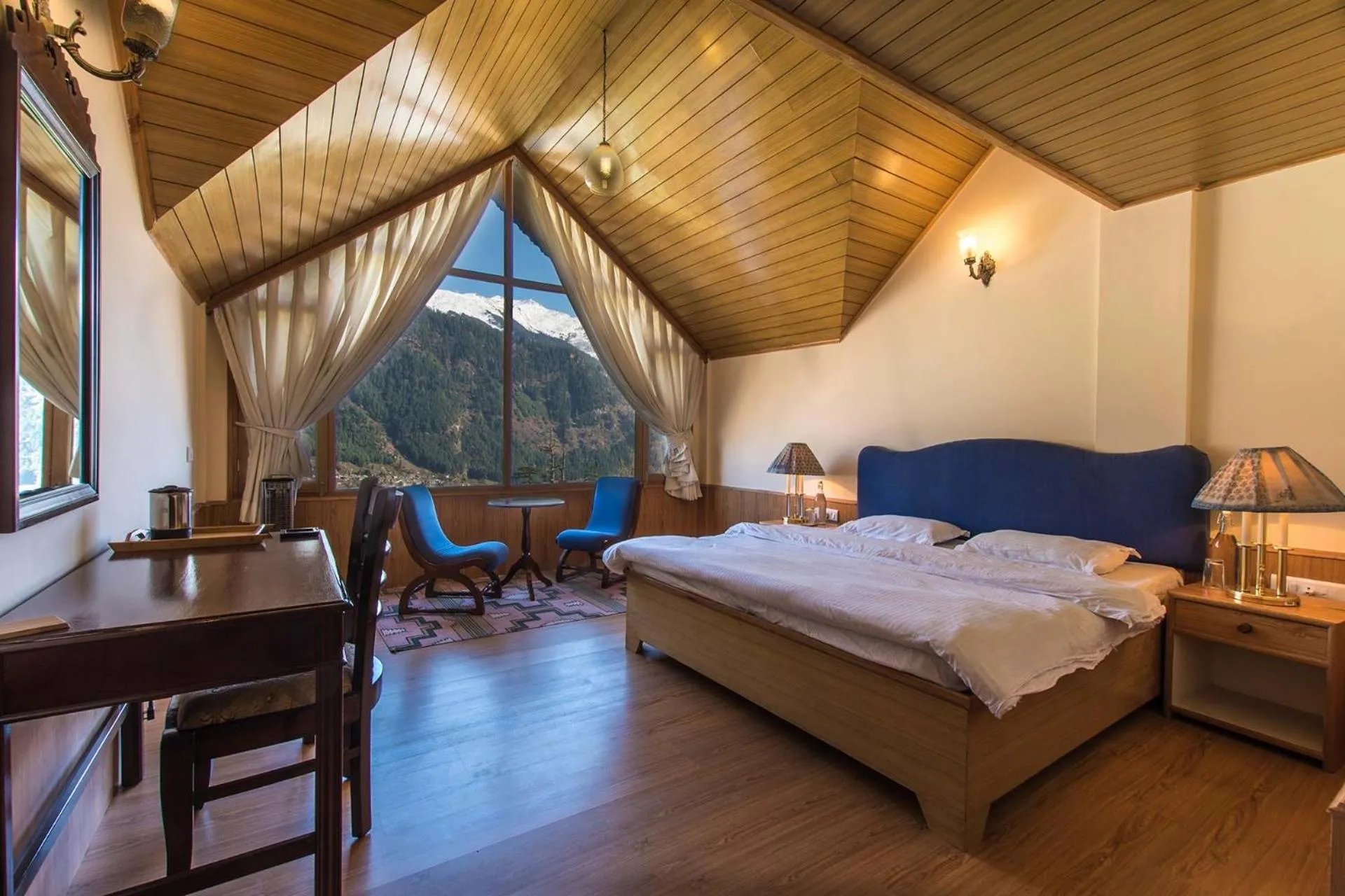 Bedroom, Bed in StayVista at Jodhpur House - 3 BR Pet friendly Villa amidst Apple, Pear and Cherry Orchards in Manali