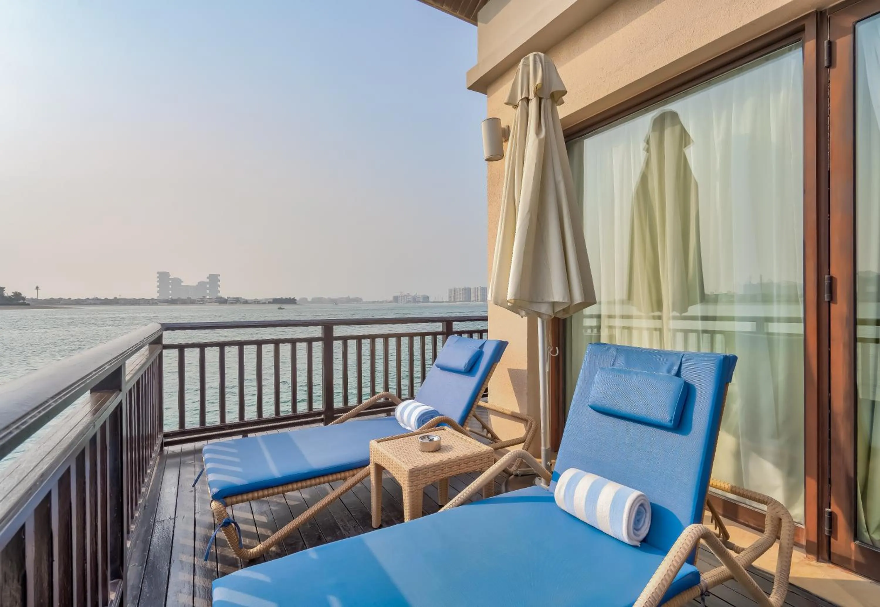 Balcony/Terrace in Anantara The Palm Dubai Resort