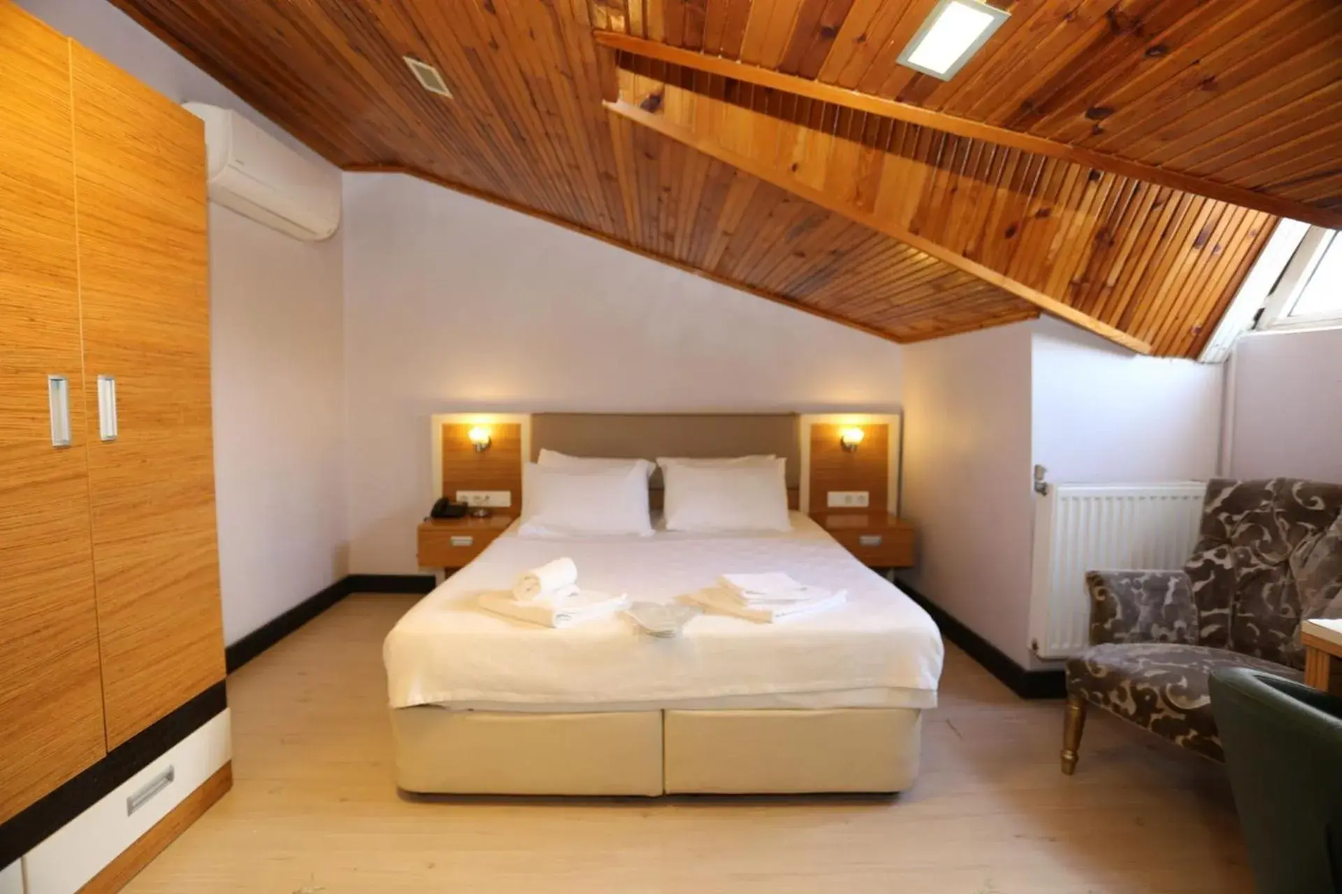 Budget Double Room in Turkuaz Hotel Budget Double Room in Turkuaz Hotel