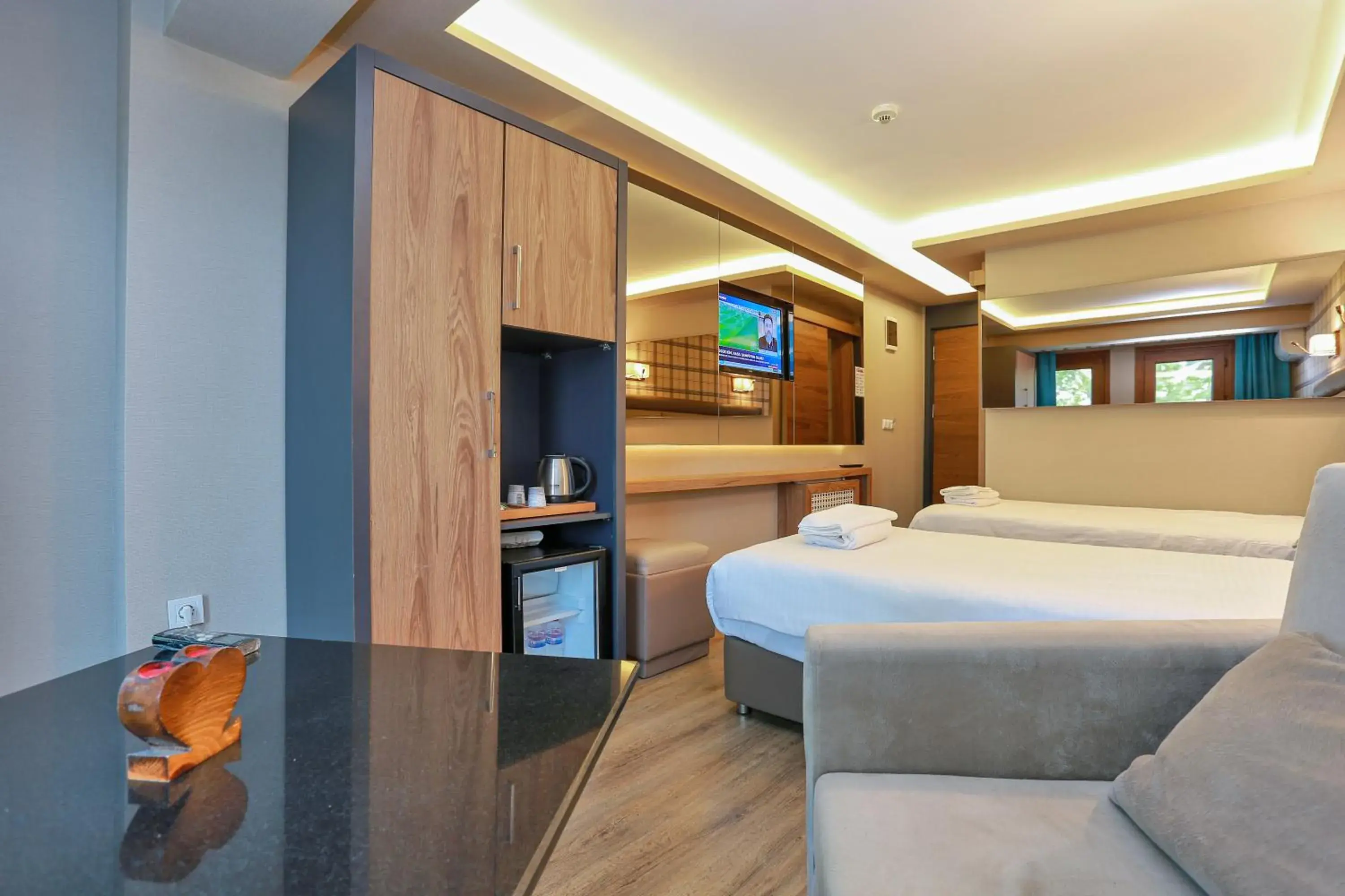 Standard Triple Room in Turkuaz Hotel Standard Triple Room in Turkuaz Hotel