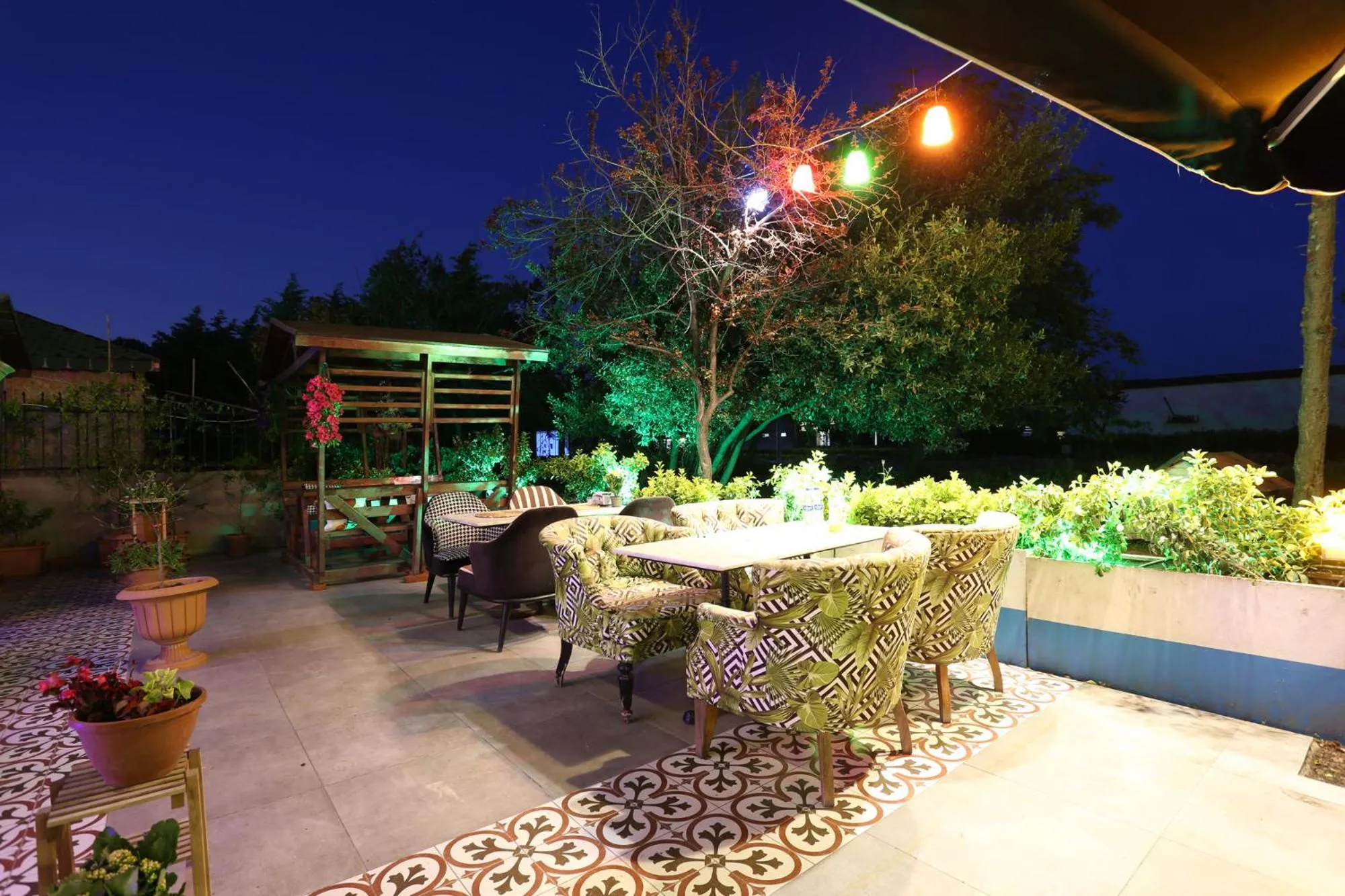 Night in Turkuaz Hotel