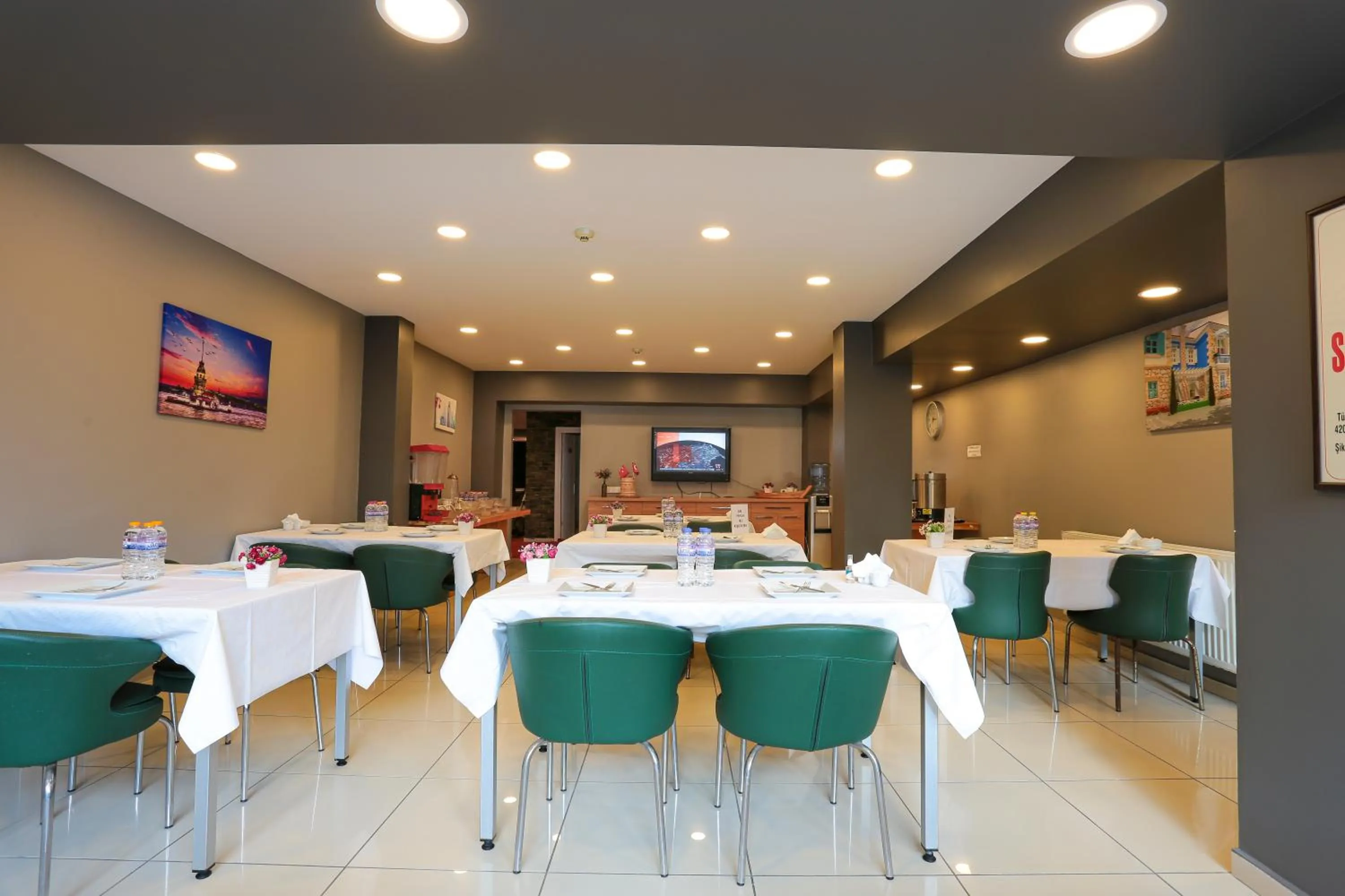 Restaurant/places to eat in Turkuaz Hotel