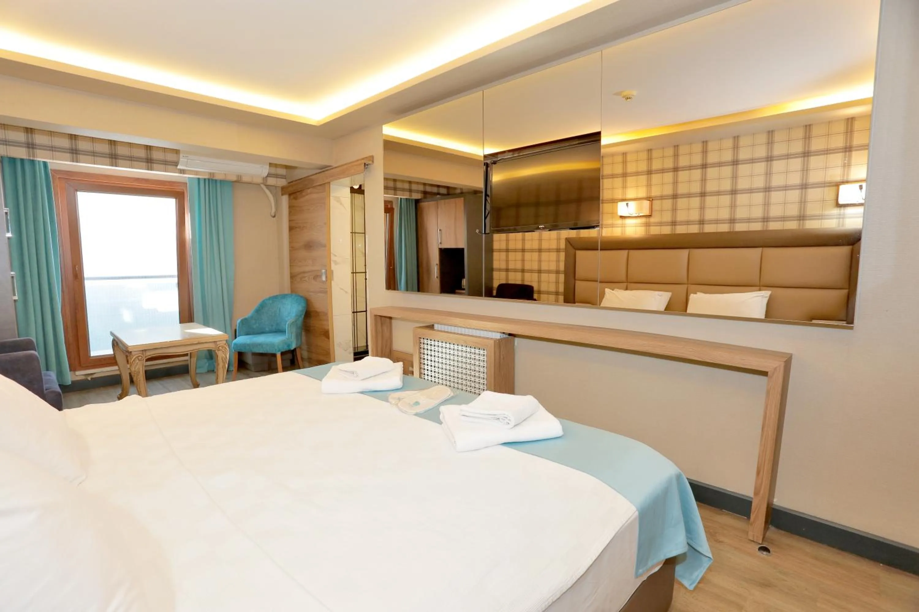 Bedroom in Turkuaz Hotel