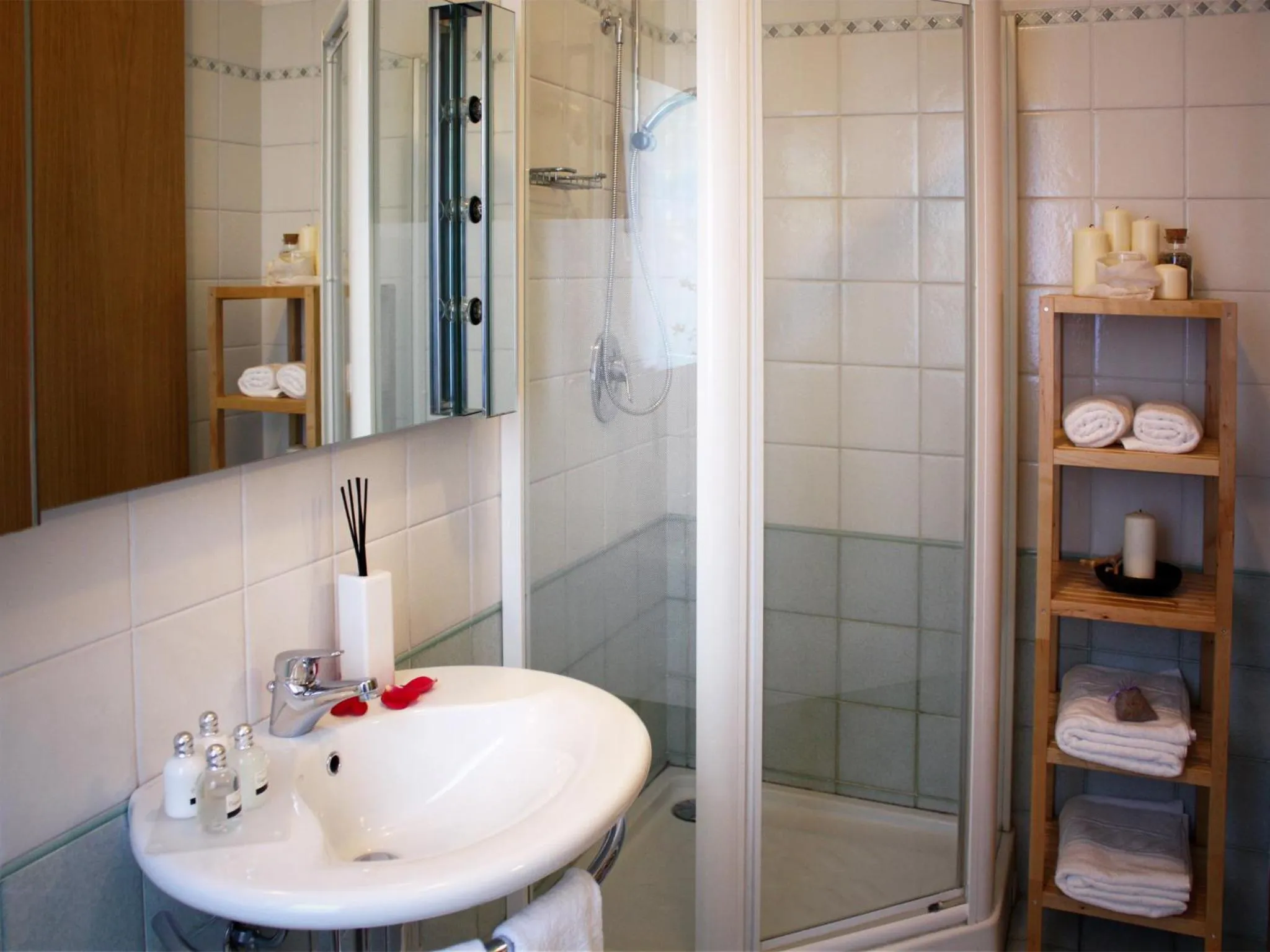 Shower in Bed And Breakfast 22 Garibaldi Home