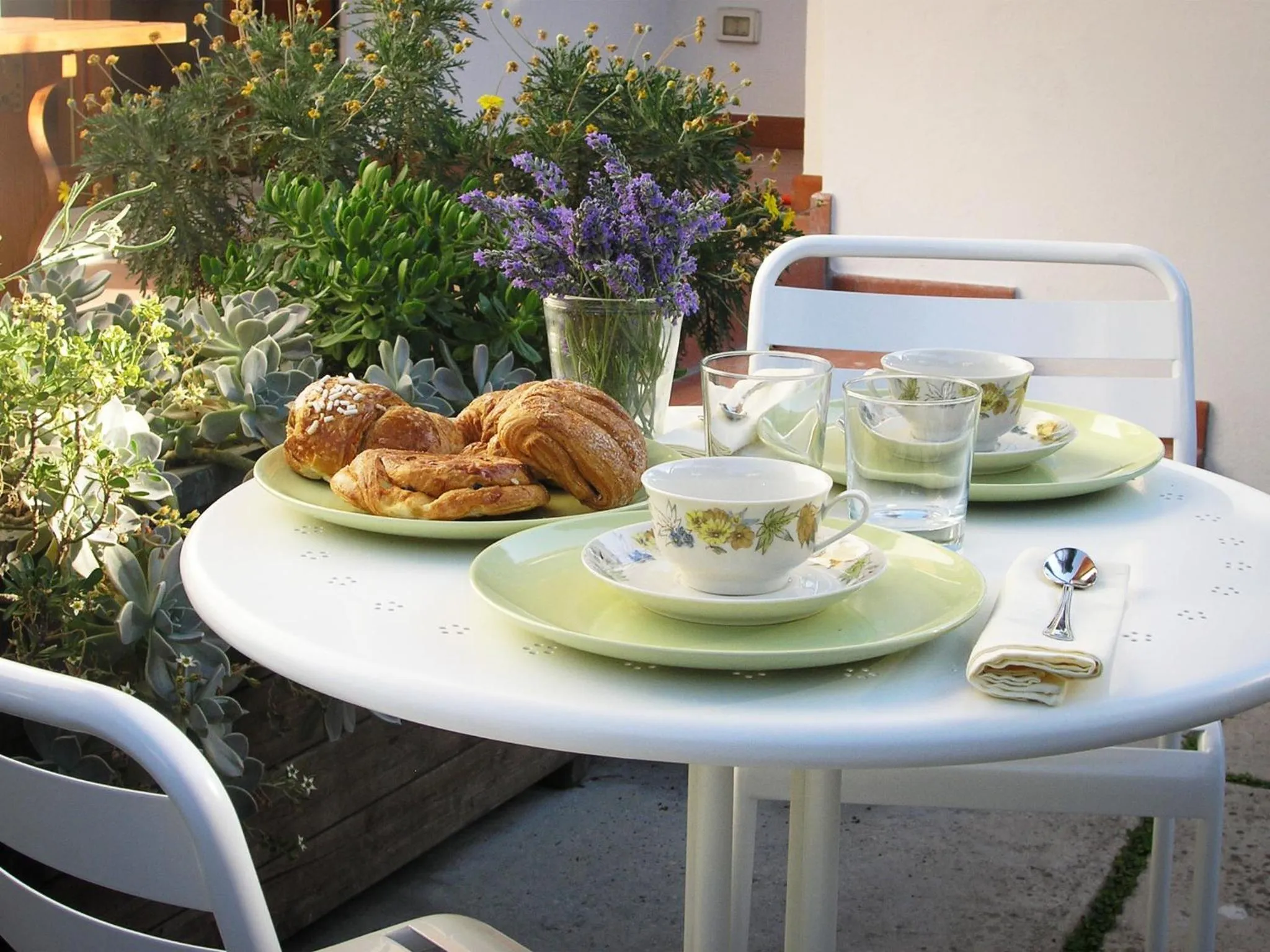 Restaurant/places to eat in Bed And Breakfast 22 Garibaldi Home