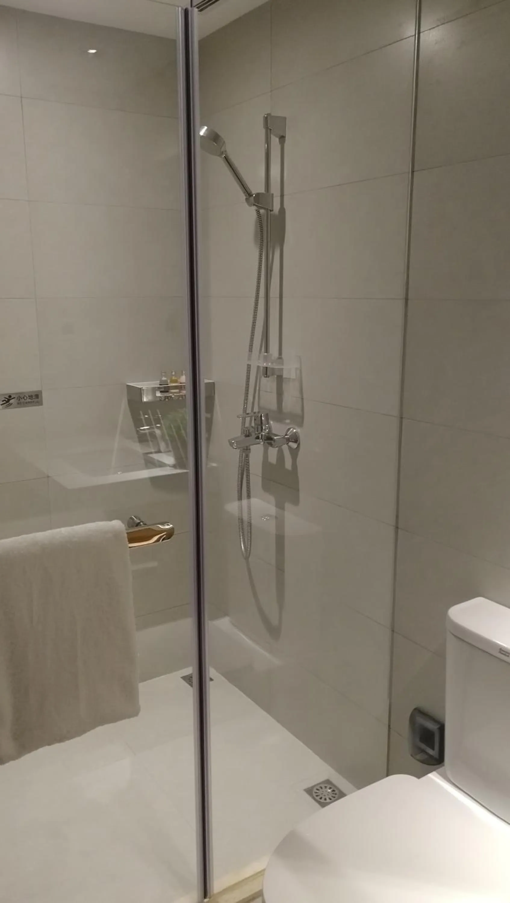 Toilet in LN Residence Changdi New Aiqun Building