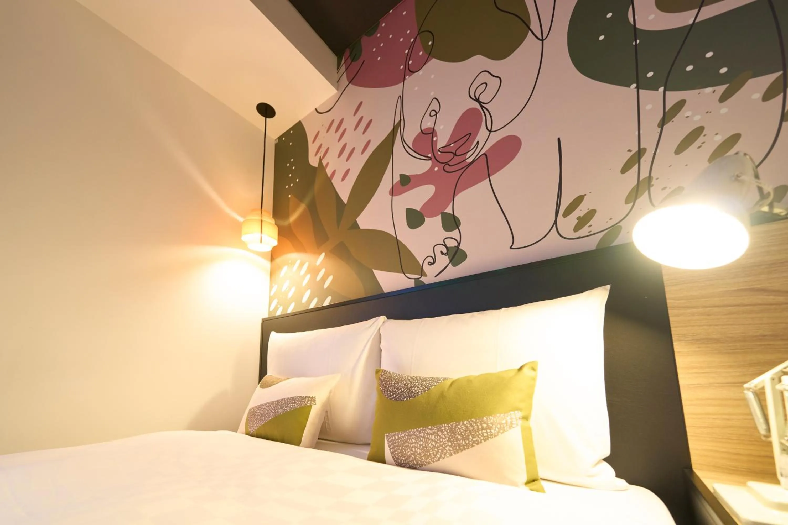 Decorative detail, Bed in Hotel Resol Ueno