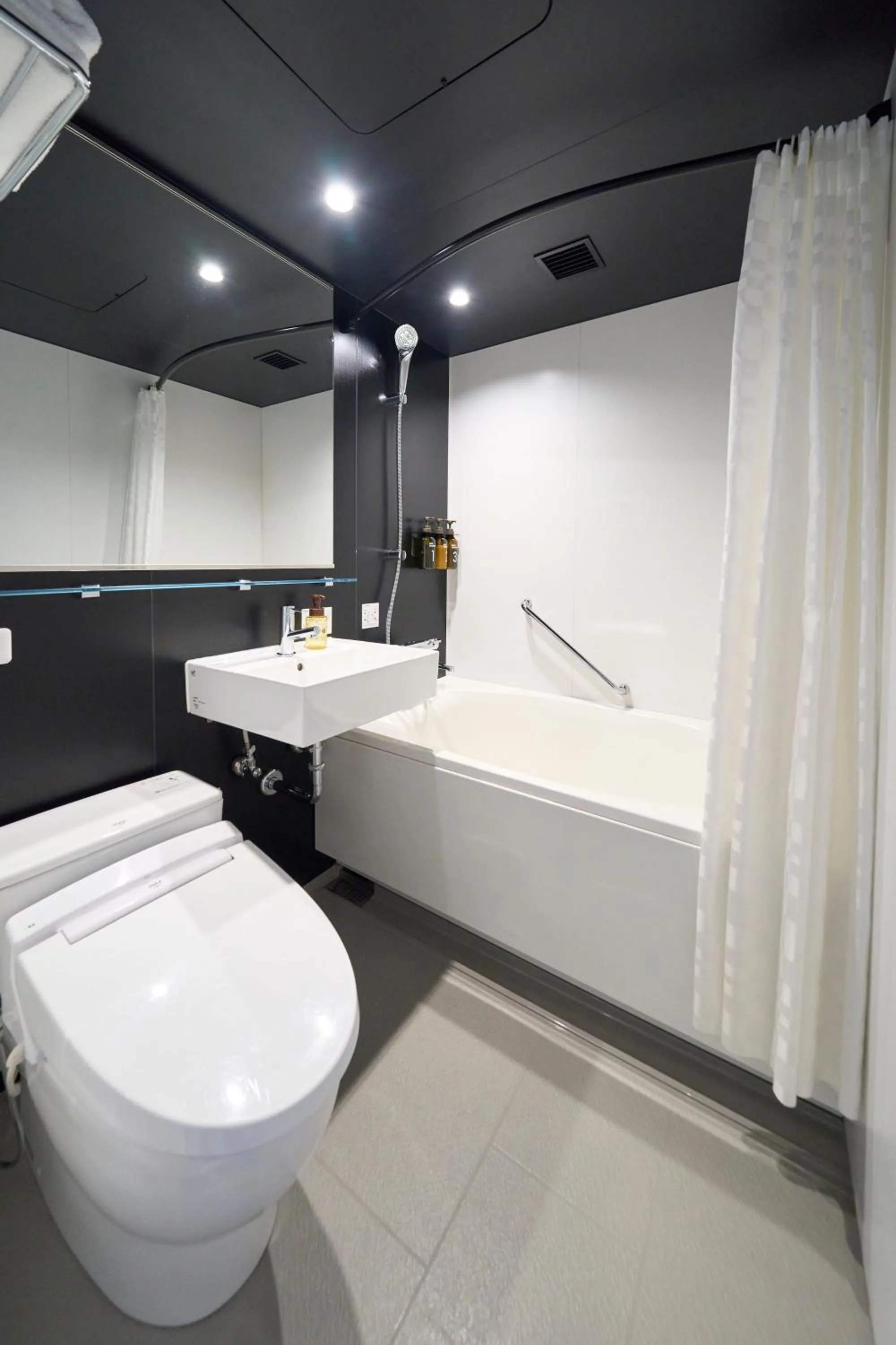 Toilet in Hotel Resol Ueno