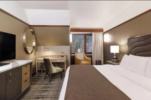 Bedroom, Bed in Alyeska Resort