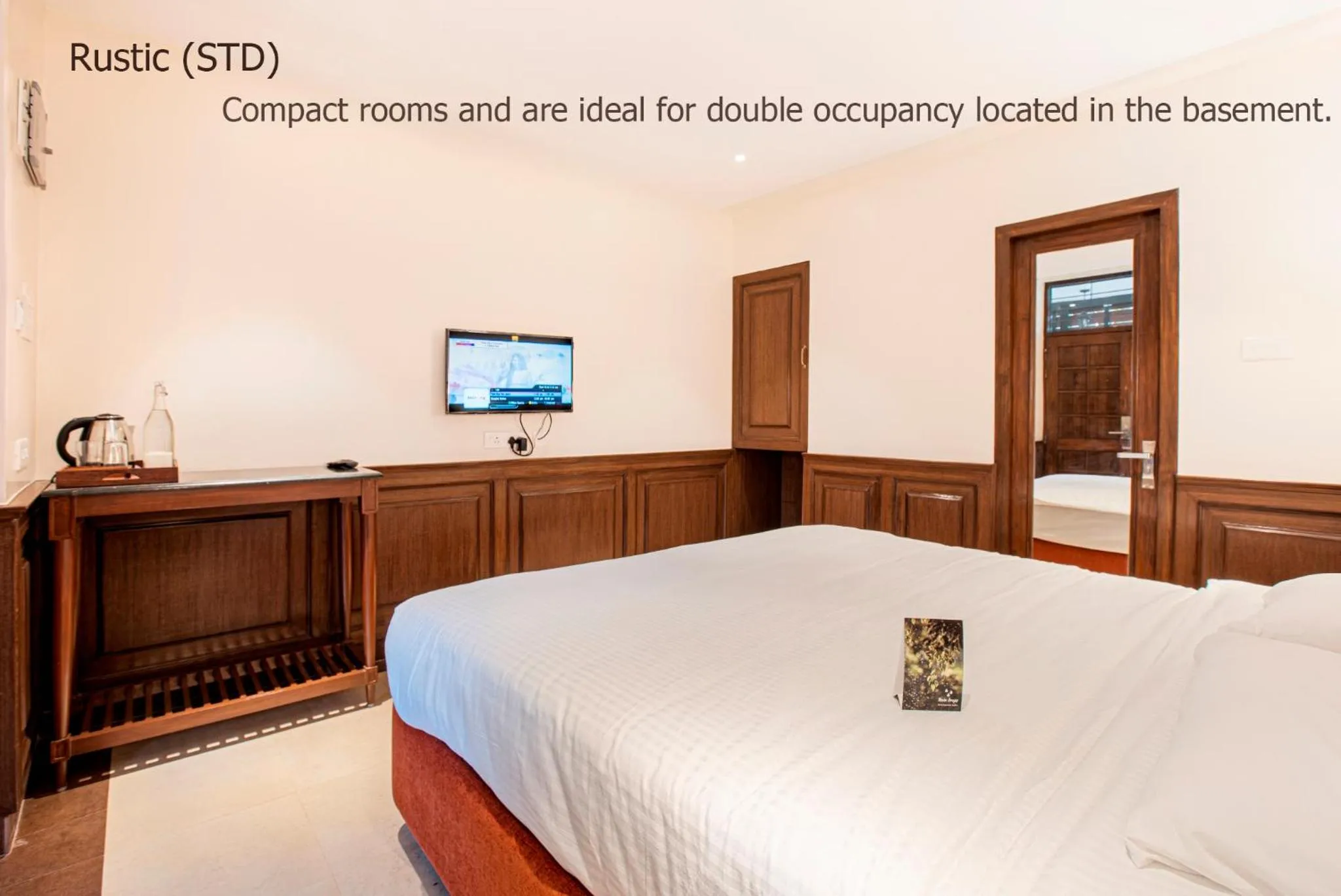 Bed in Hotel Raindrops