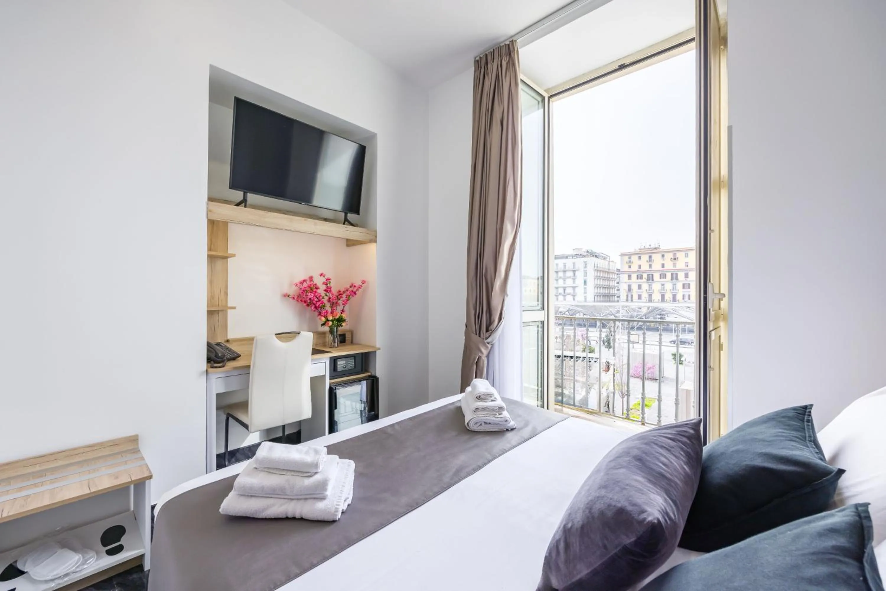 Bed in Palace Napoli