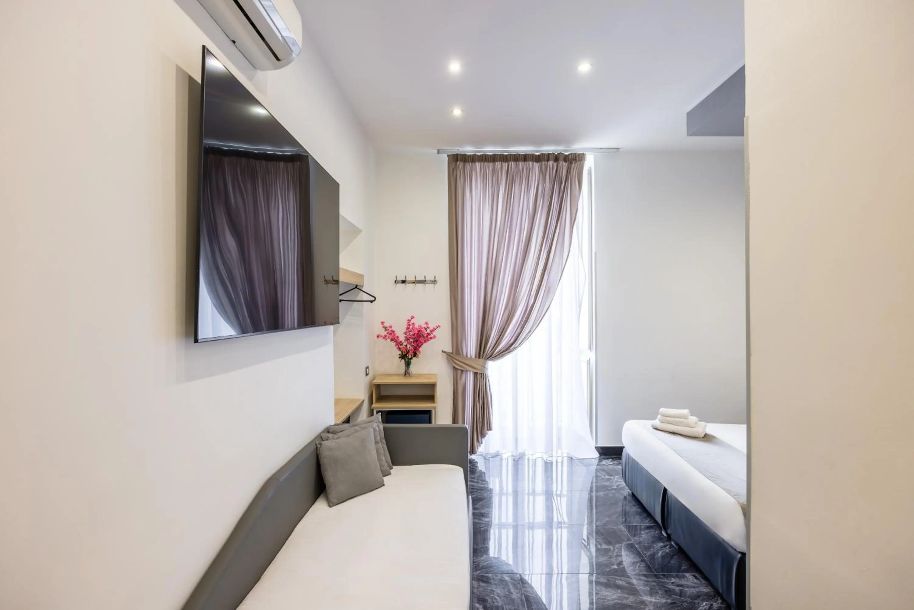 Bed in Palace Napoli