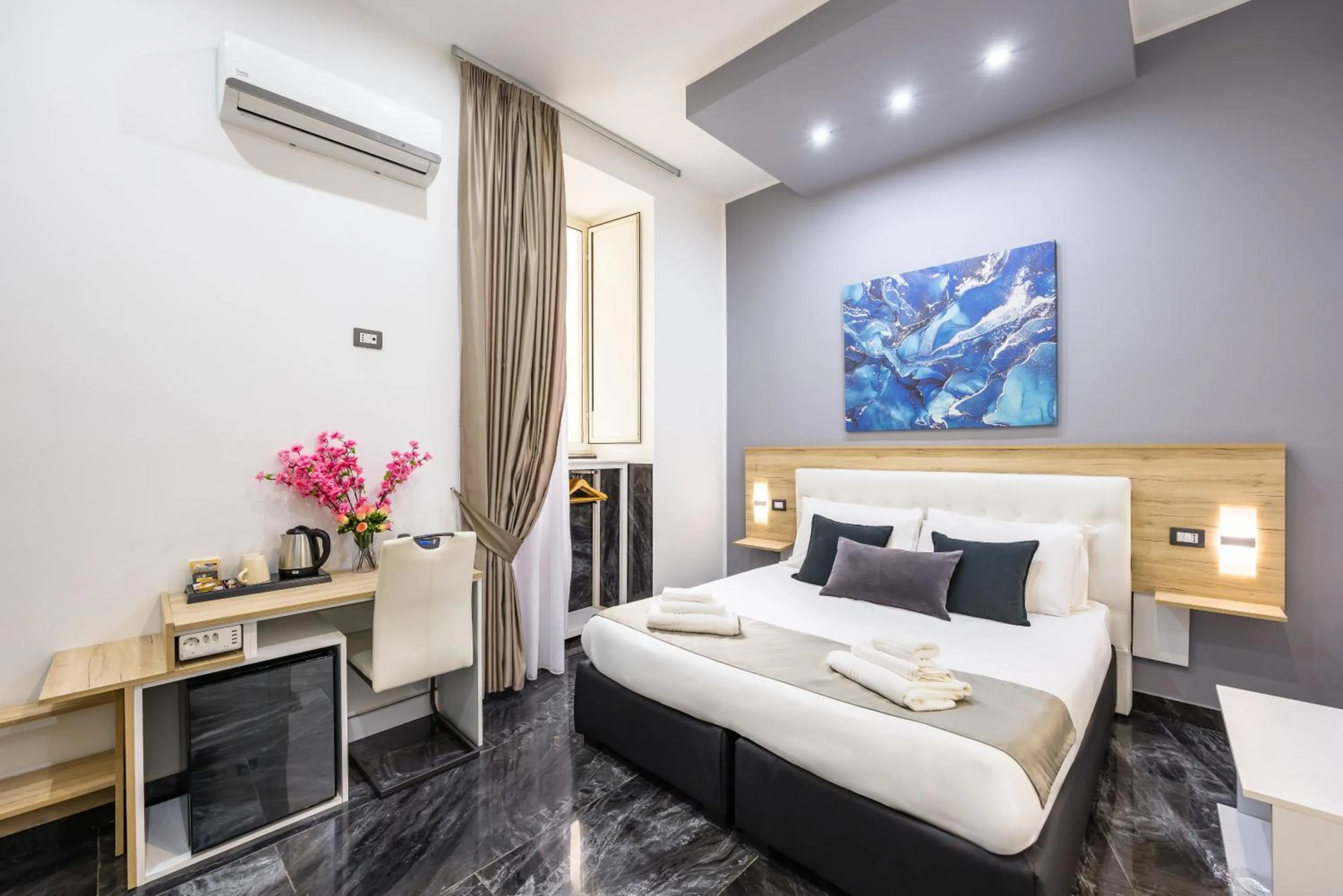 Bed in Palace Napoli