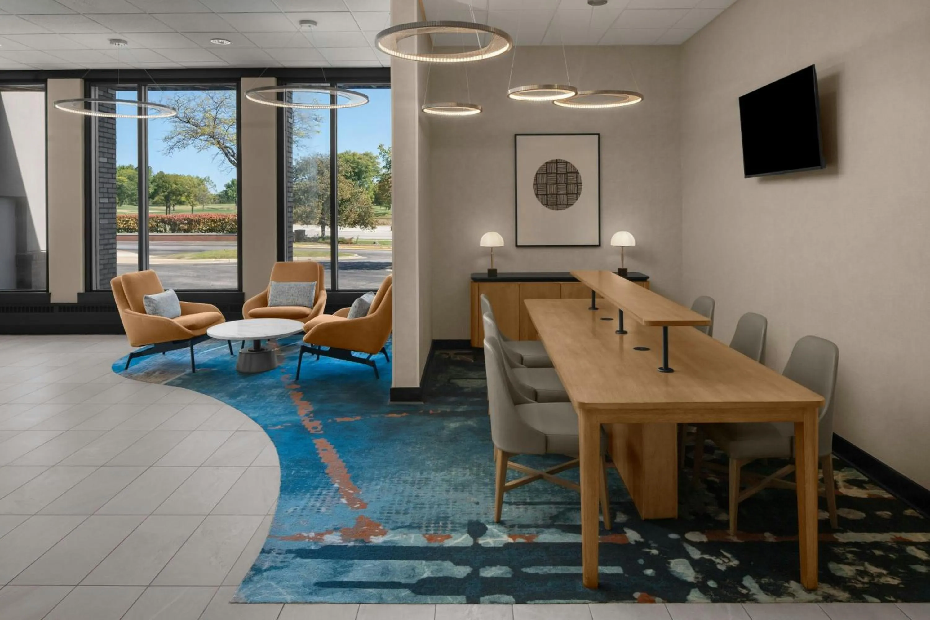 Lobby or reception in Sheraton Milwaukee Brookfield