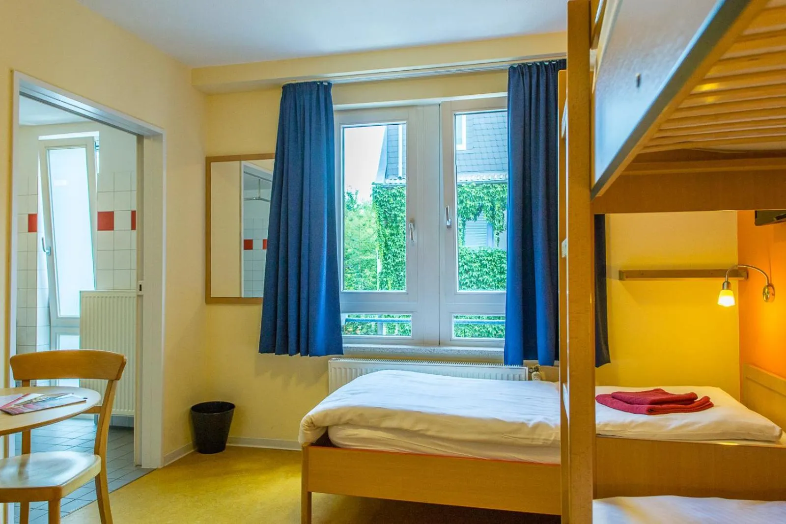 Seating area, Bed in Schanzenstern Altona GmbH