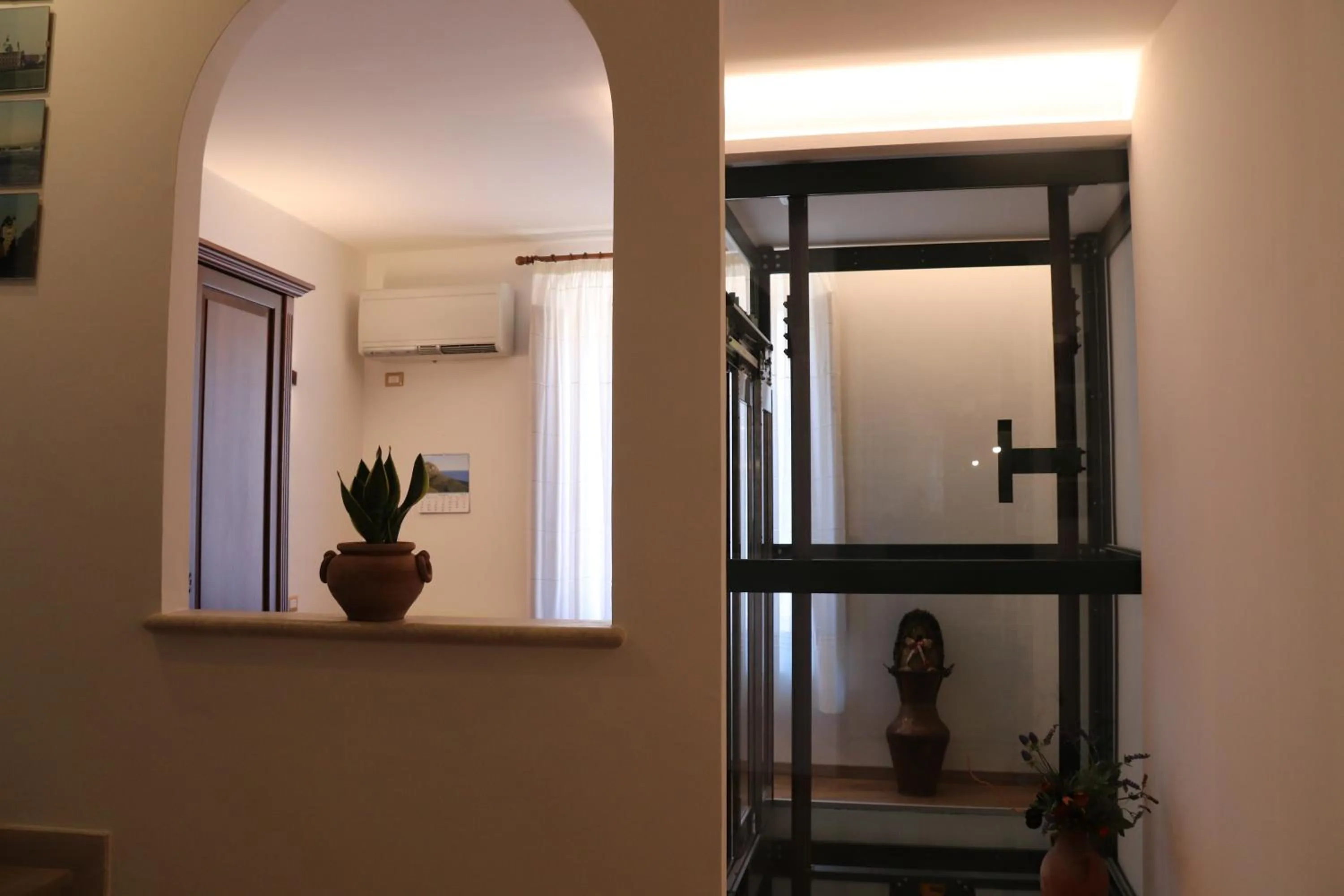 elevator in Meublé il Riccio