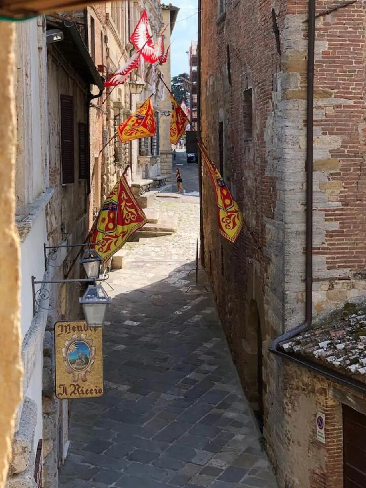 Street view in Meublé il Riccio