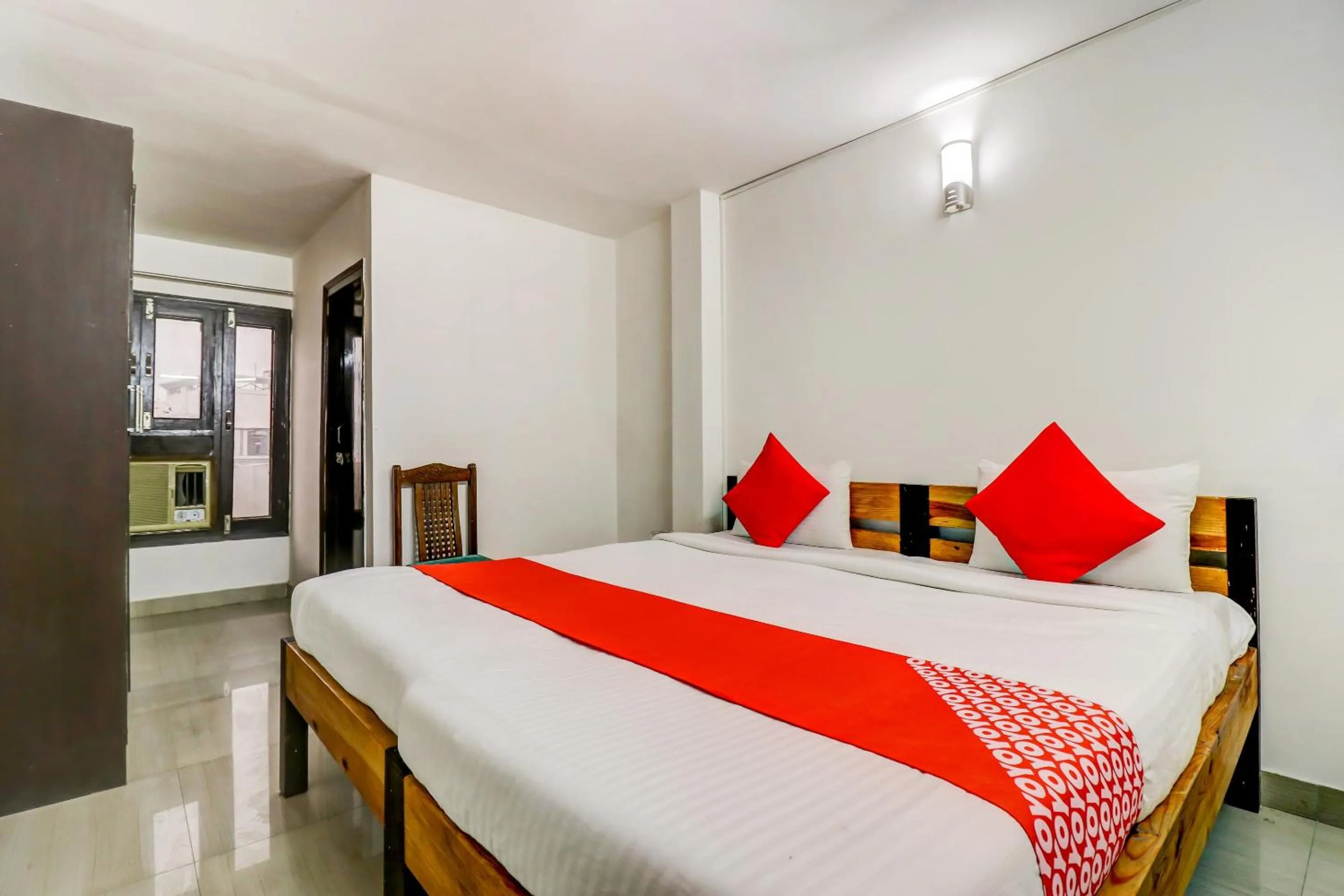 Bedroom, Bed in Super Hotel O Dhruv Inn