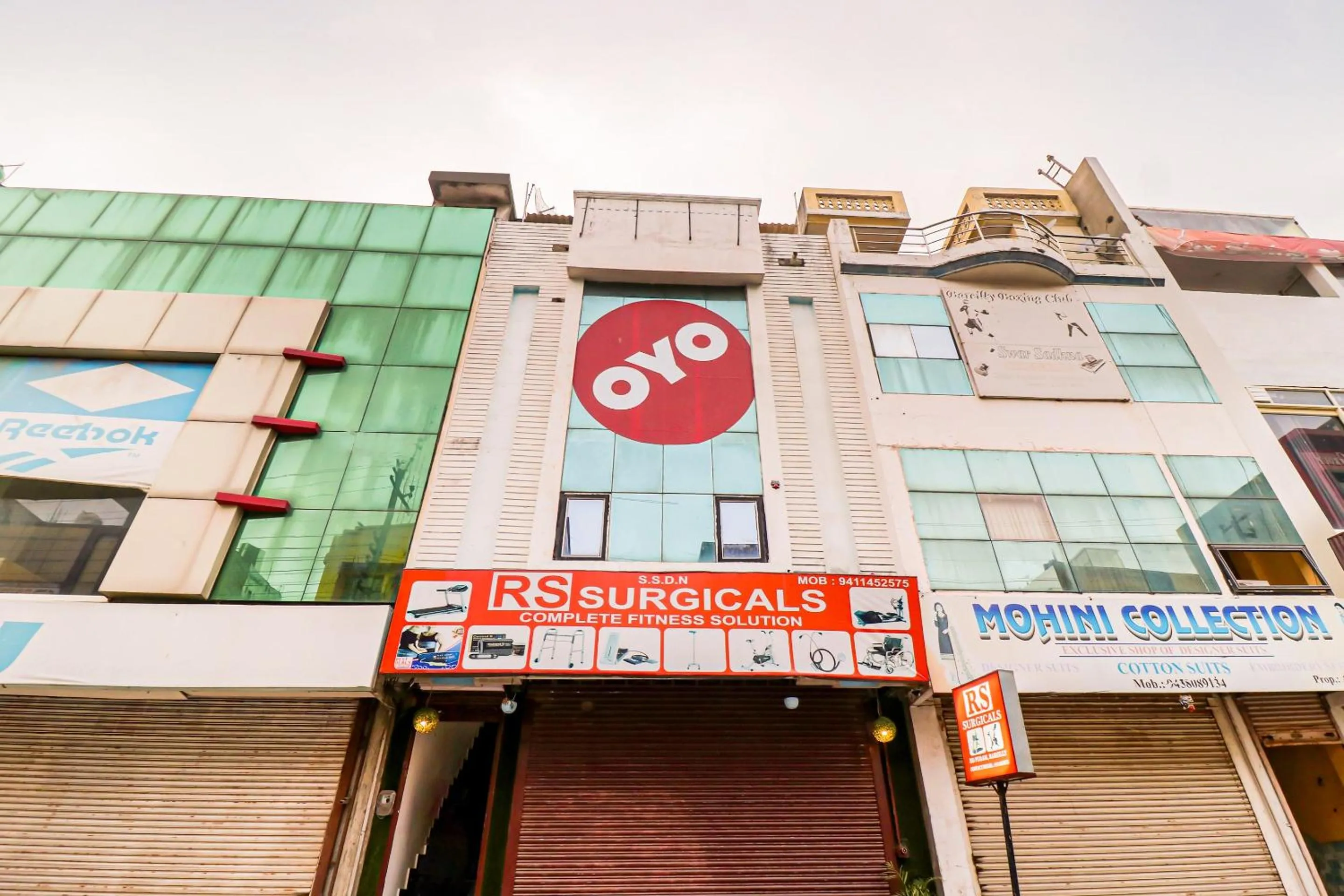 Facade/entrance in Super Hotel O Dhruv Inn