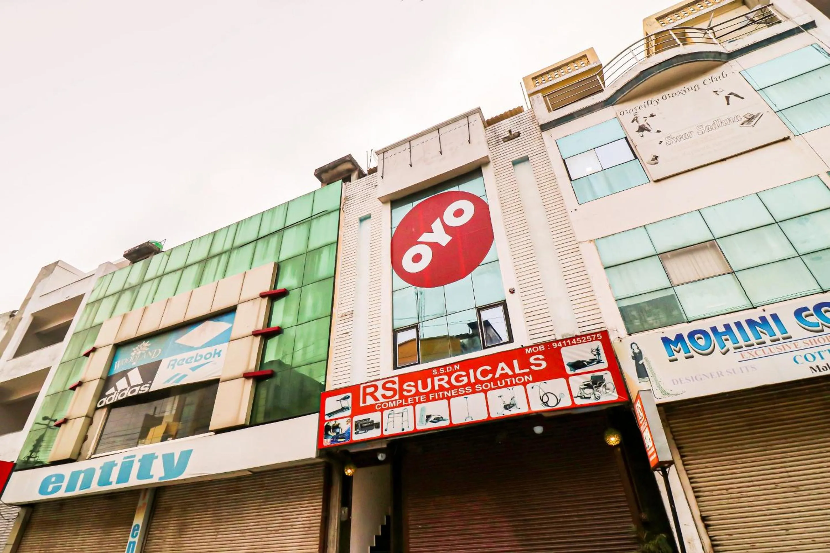 Facade/entrance in Super Hotel O Dhruv Inn