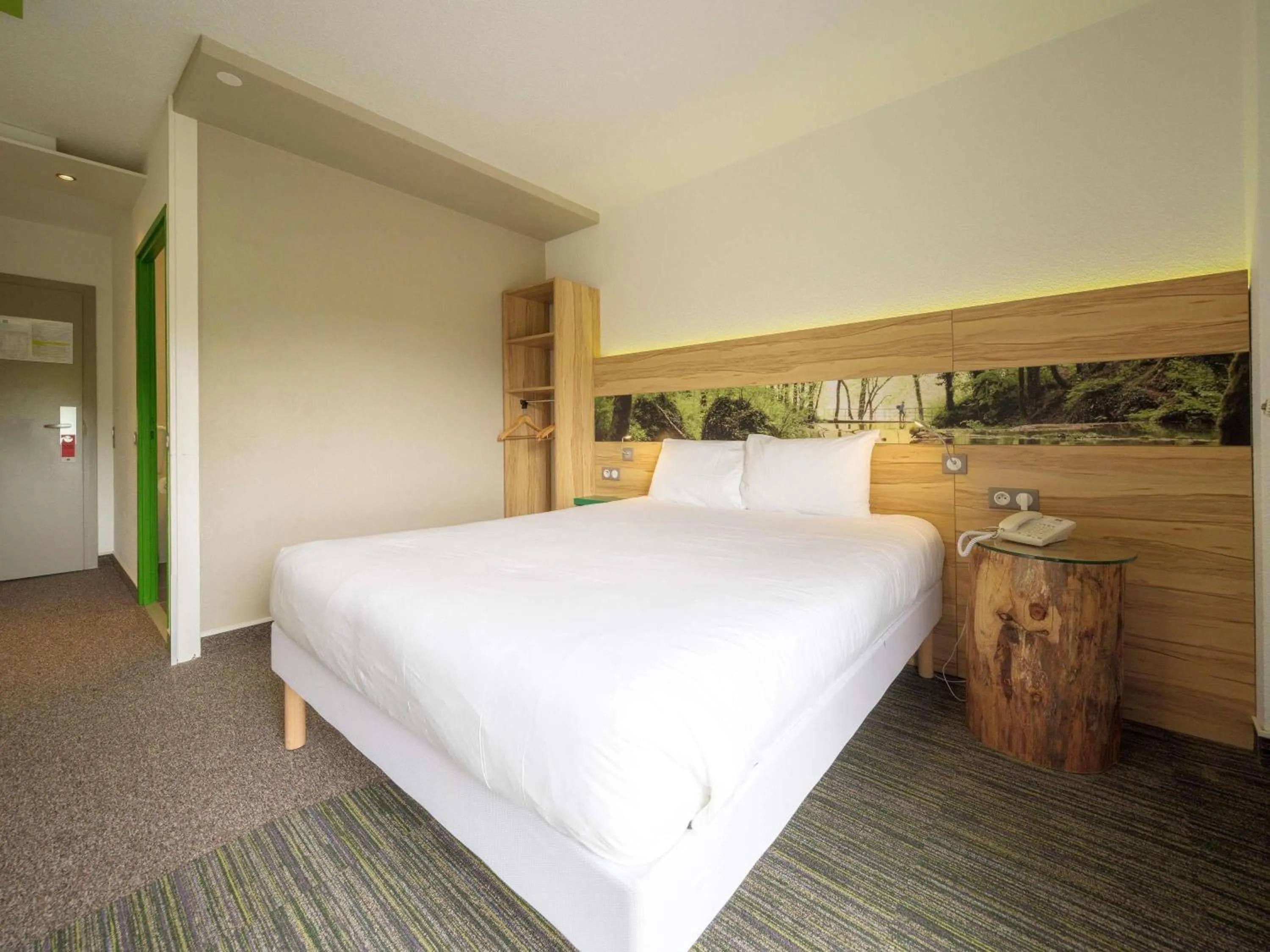 Bedroom, Bed in ibis Styles Sarrebourg