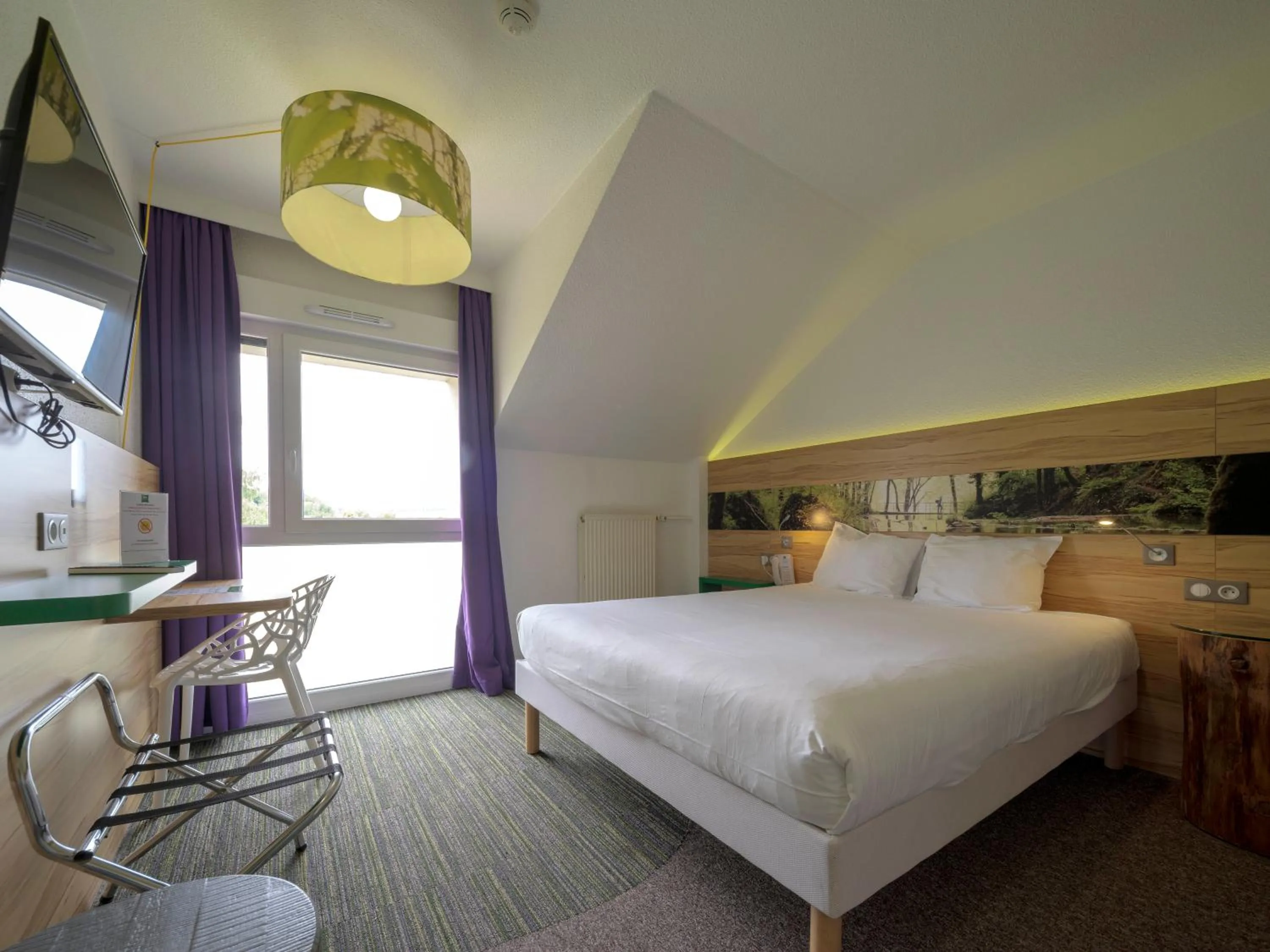 Bedroom, Bed in ibis Styles Sarrebourg