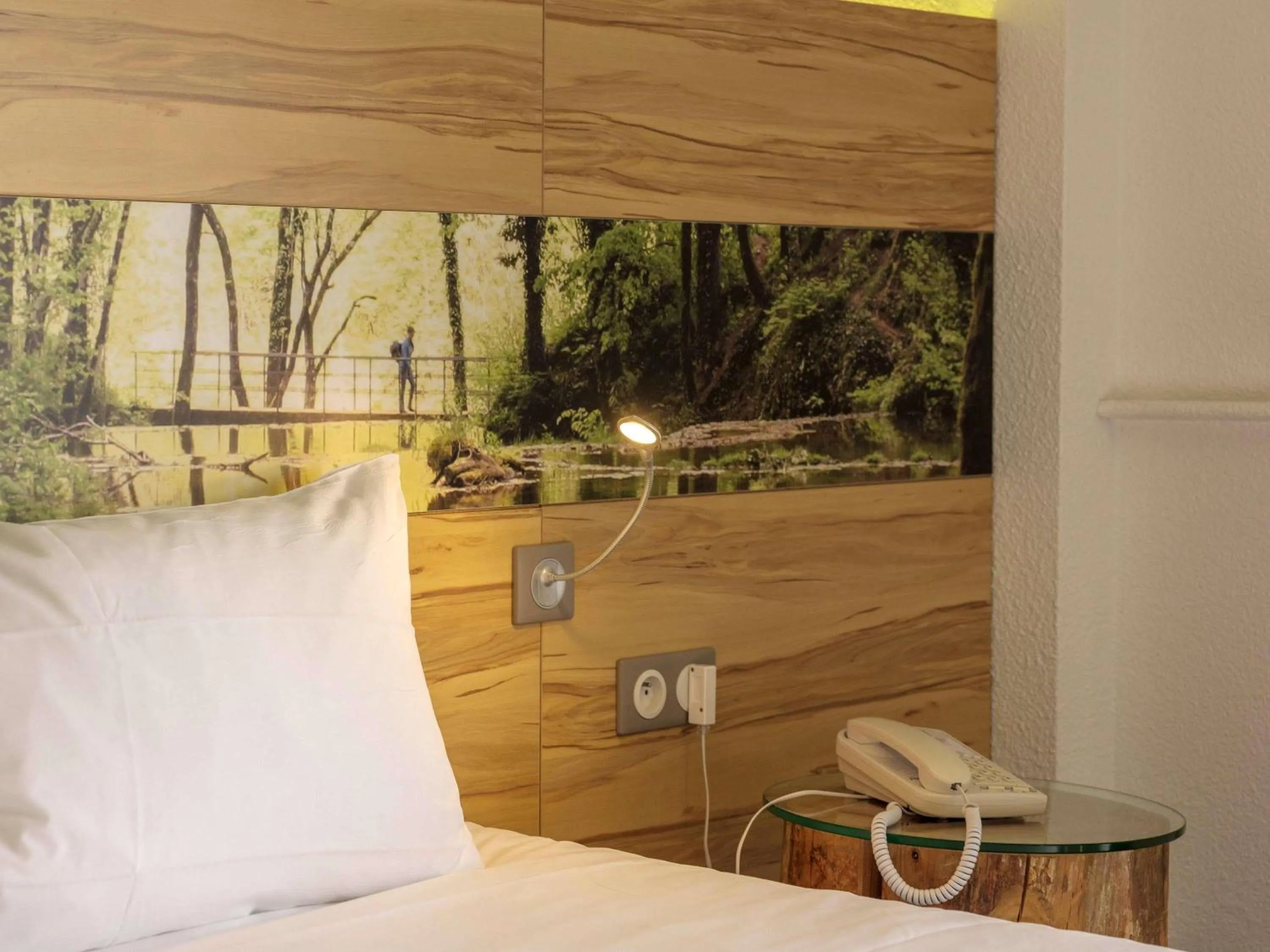 Bedroom, Bed in ibis Styles Sarrebourg