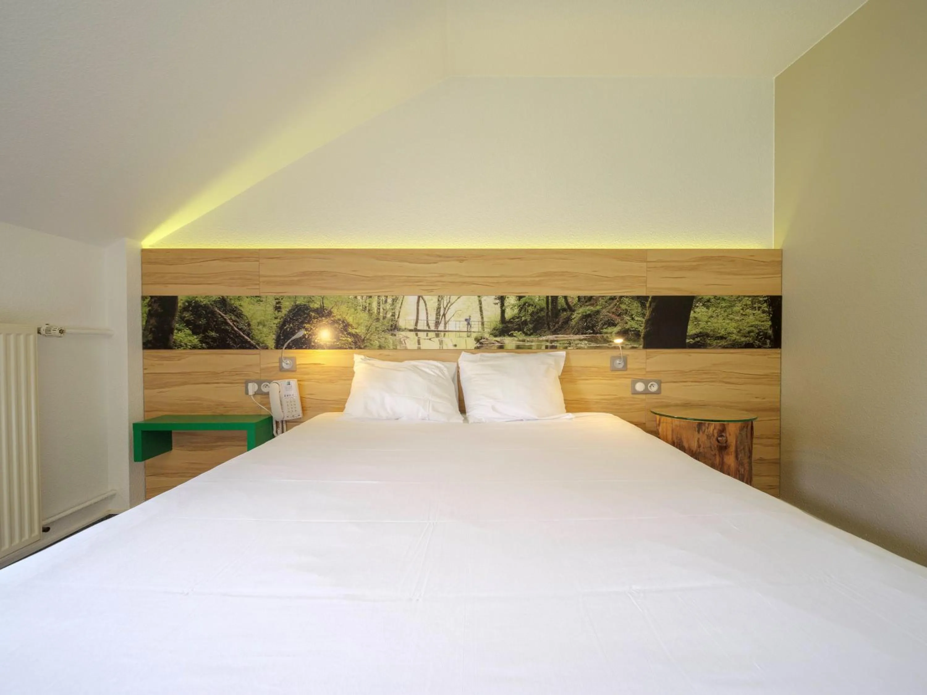 Bedroom, Bed in ibis Styles Sarrebourg