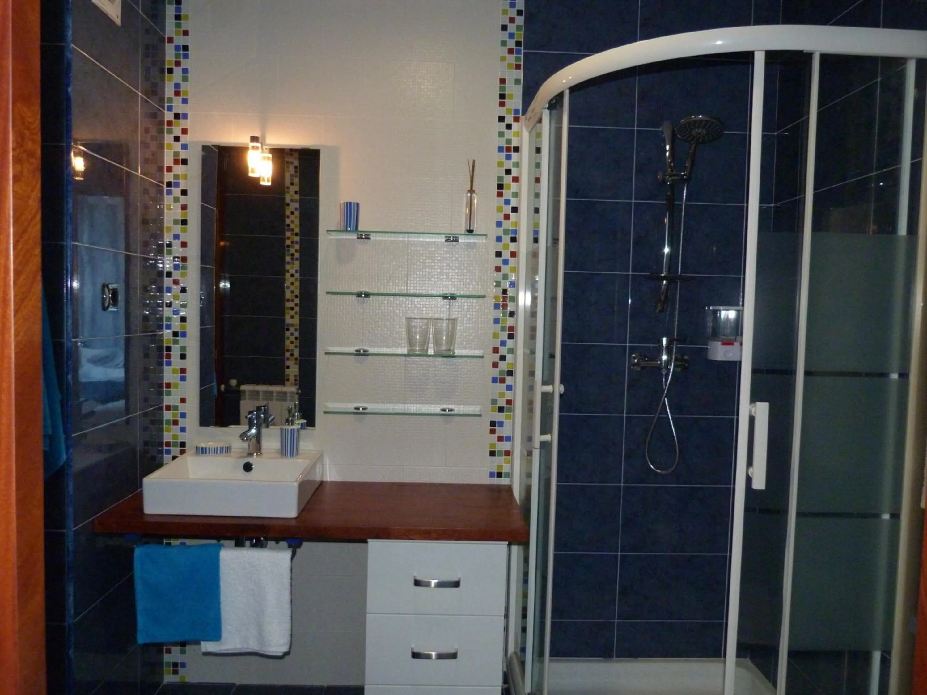 Bathroom in Hotel Garazar