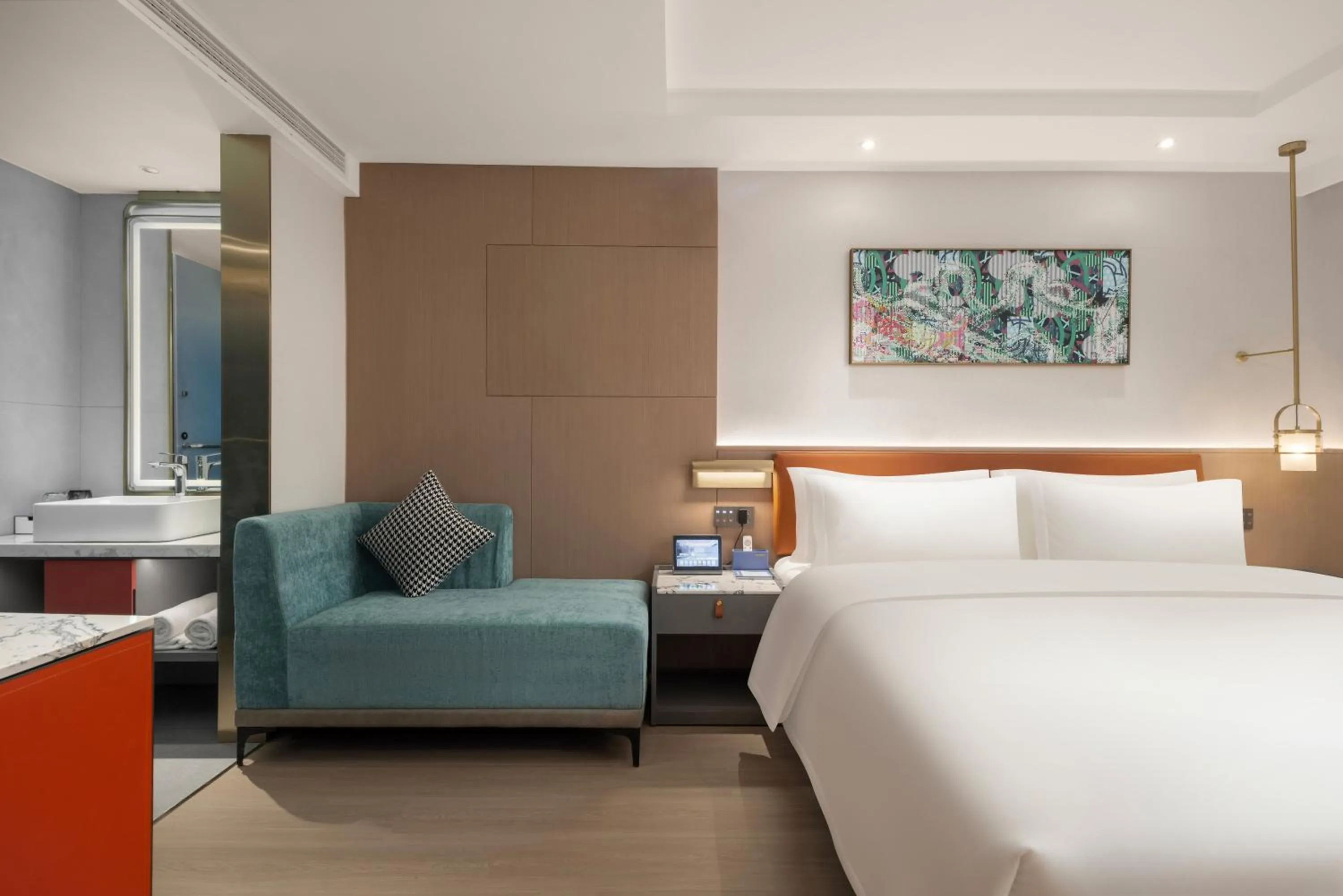 Photo of the whole room, Bed in Insail Hotels Guangzhou Beijing Road Pedestrian Branch