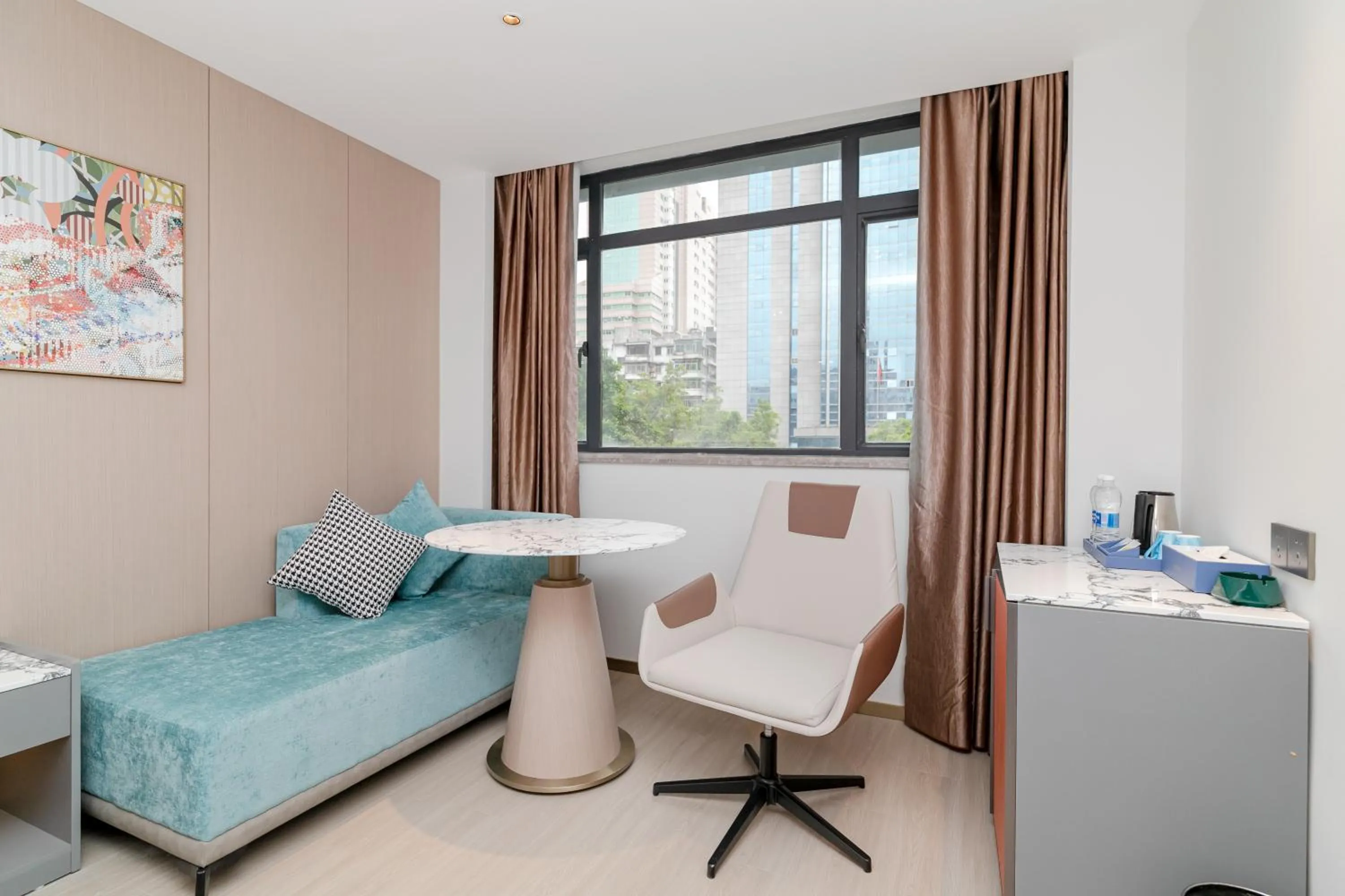 Seating area, Bed in Insail Hotels Guangzhou Beijing Road Pedestrian Branch