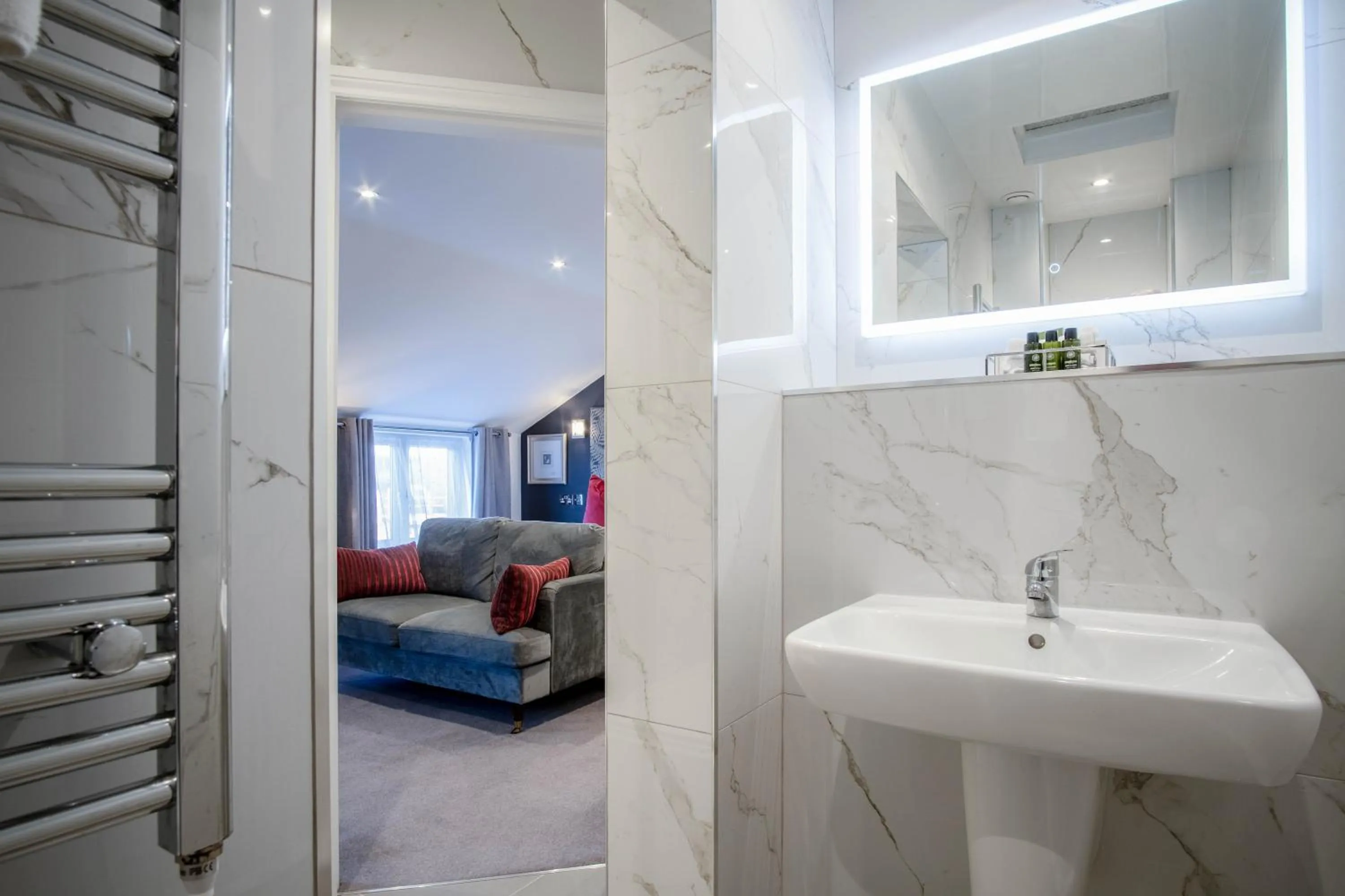 Shower in The Helaina