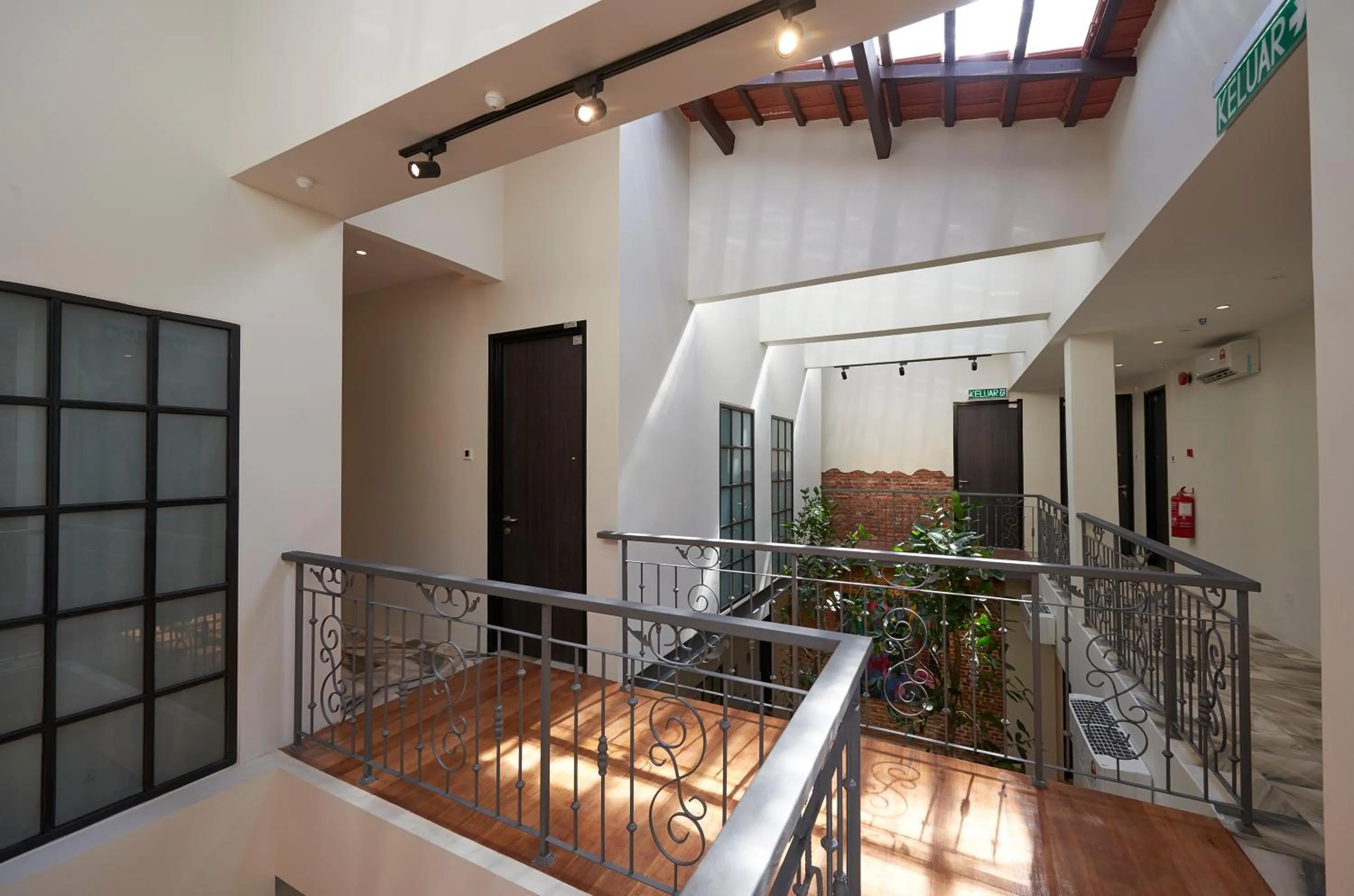 Property building in Macalister Terraces Hotel