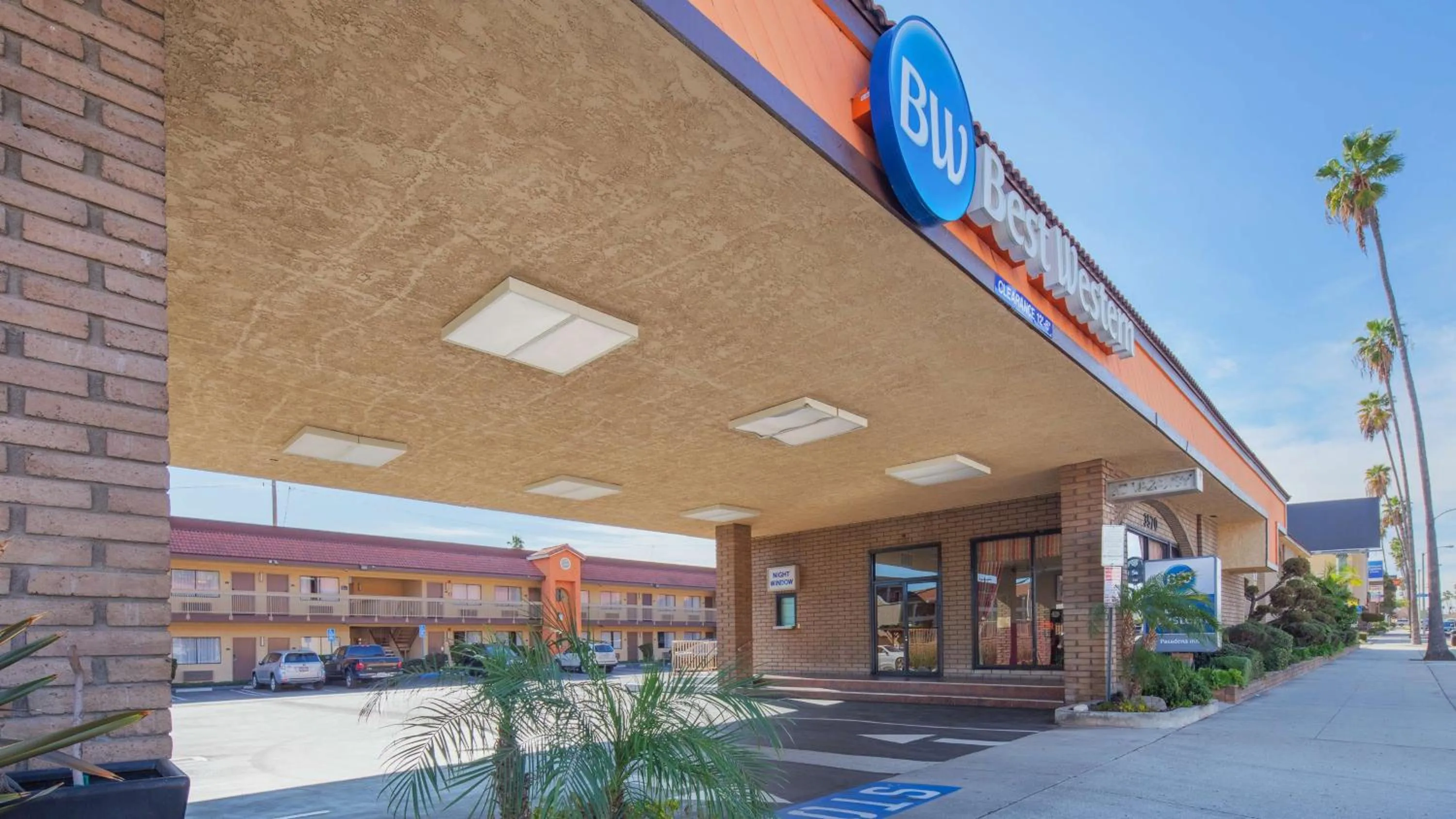Property building in Best Western Pasadena Inn