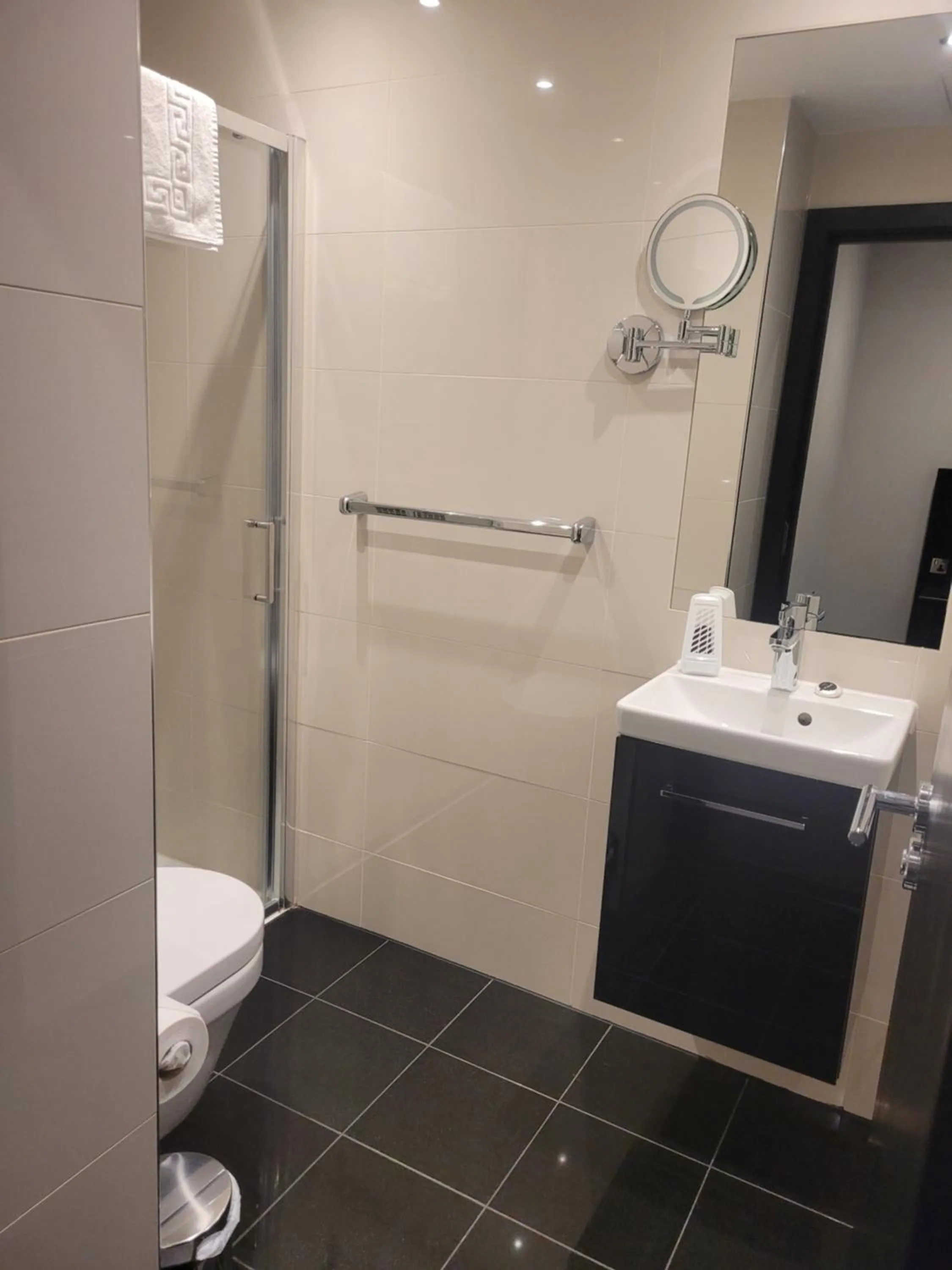 Bathroom in Hatton Garden Hotel