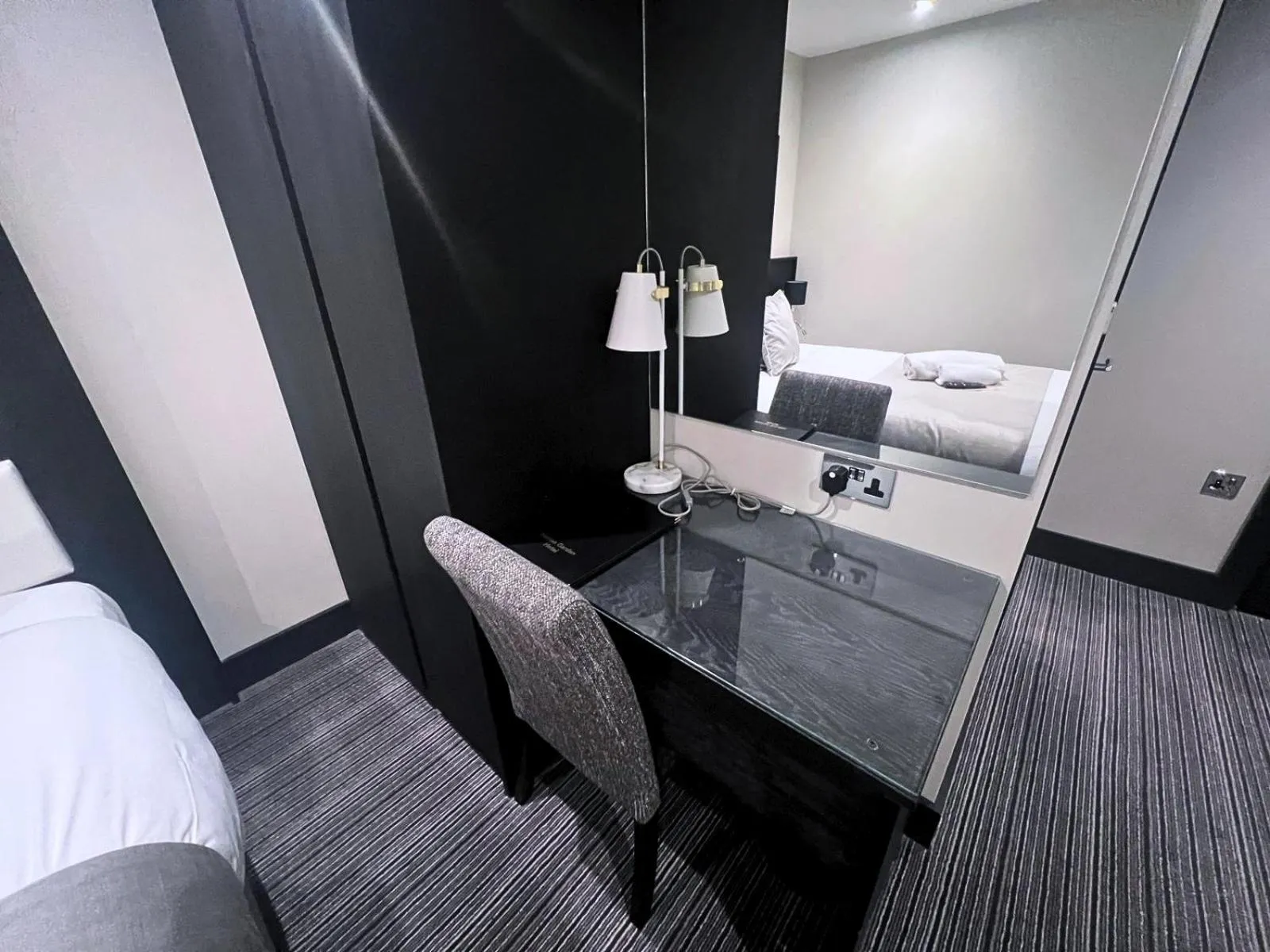 Bedroom, Bed in Hatton Garden Hotel