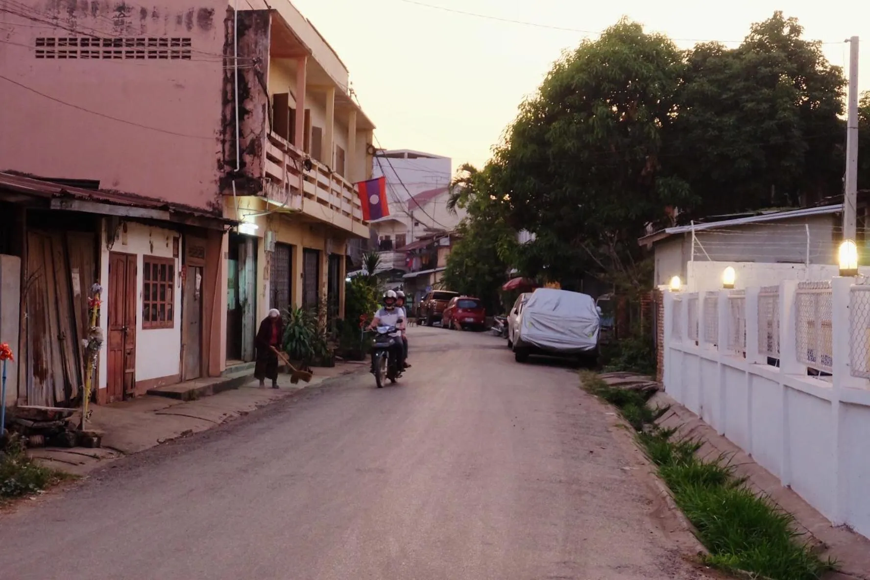 Neighbourhood in Barn Laos Hostel