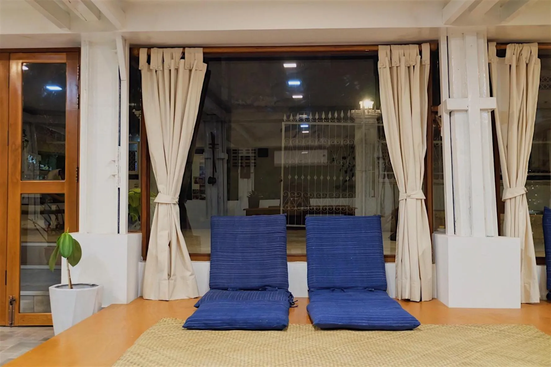 Restaurant/places to eat in Barn Laos Hostel