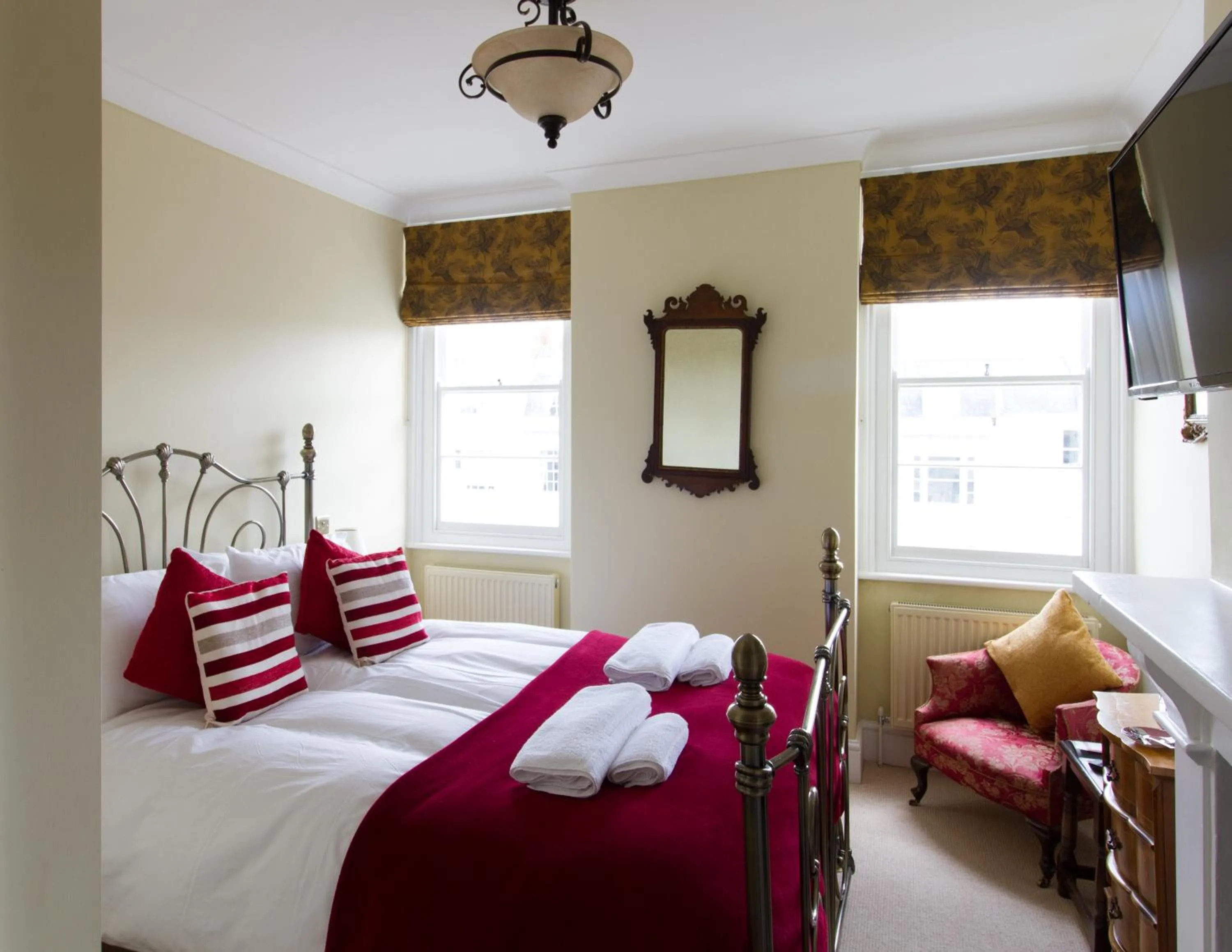 Bed in The Portland Guesthouse