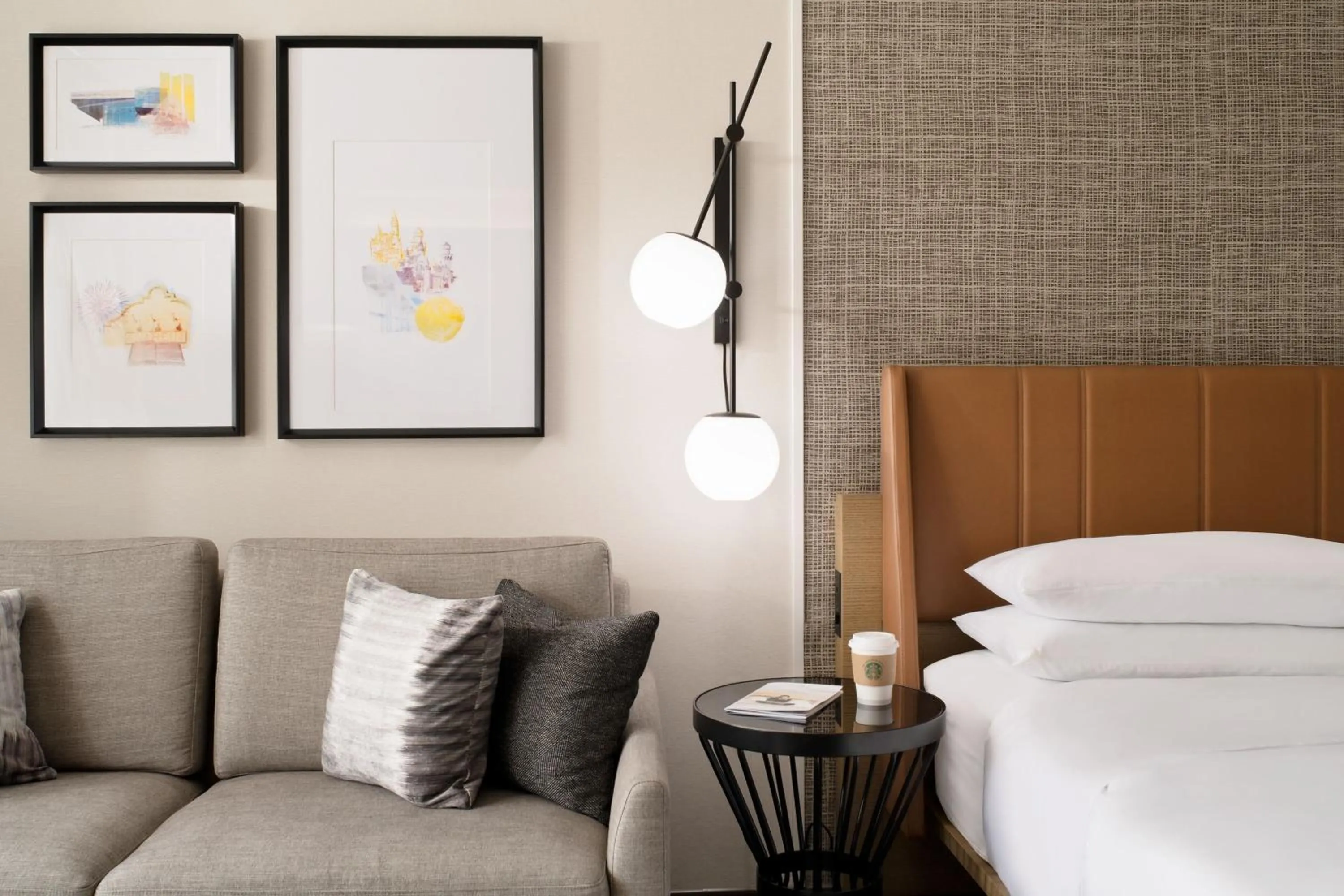 Photo of the whole room, Bed in Sheraton Park Hotel at the Anaheim Resort