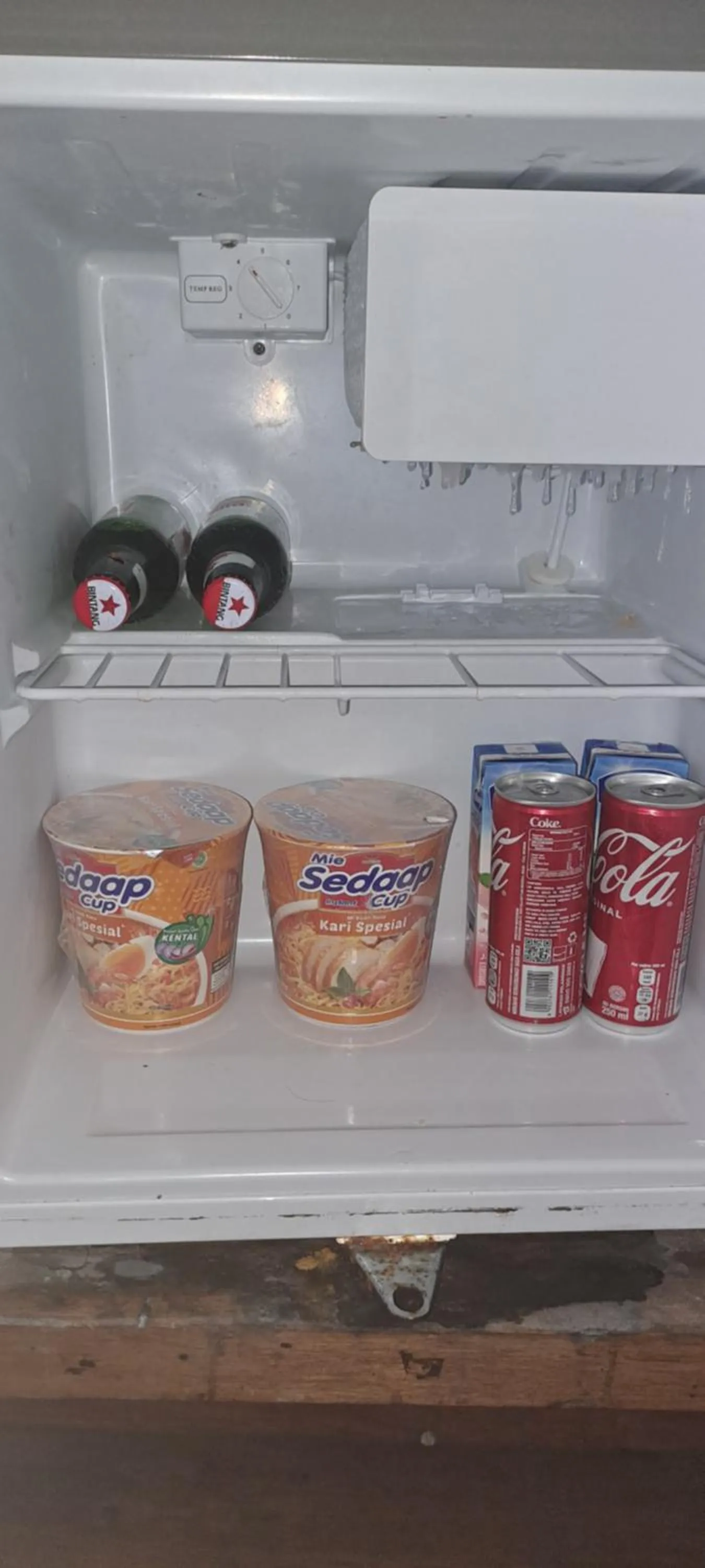 Restaurant/places to eat in Galang hari villa