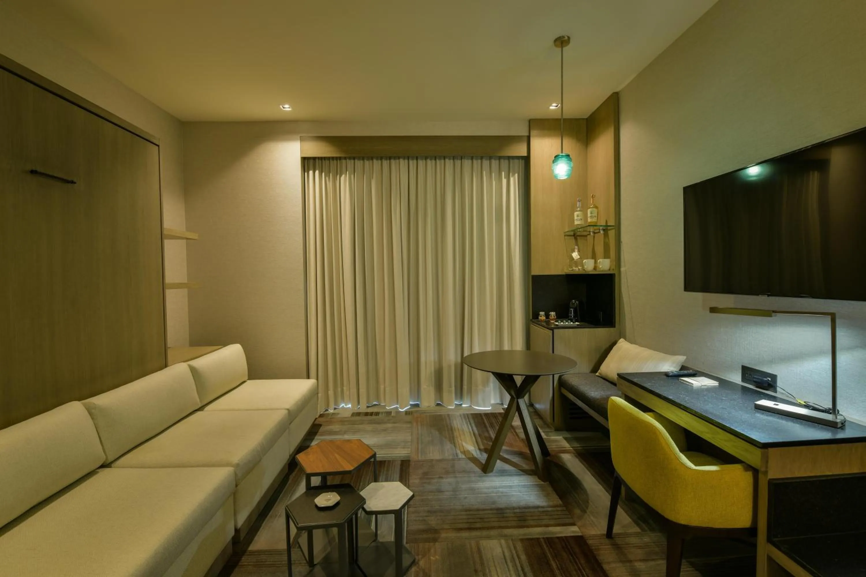 Communal lounge/ TV room in Casa Salles Hotel Boutique