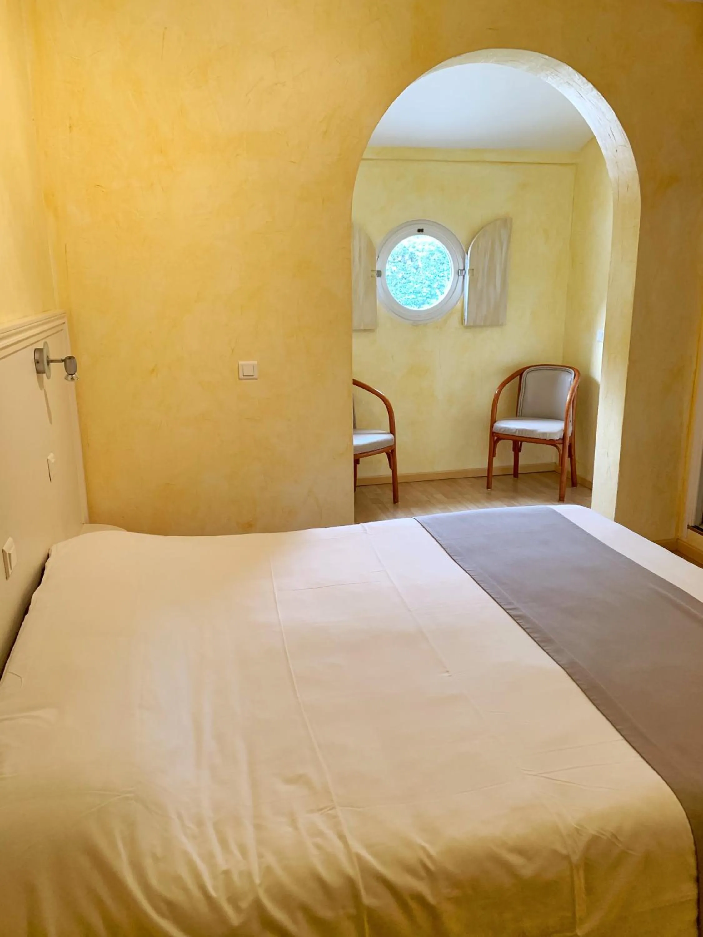 Photo of the whole room in Hôtel Beau Soleil