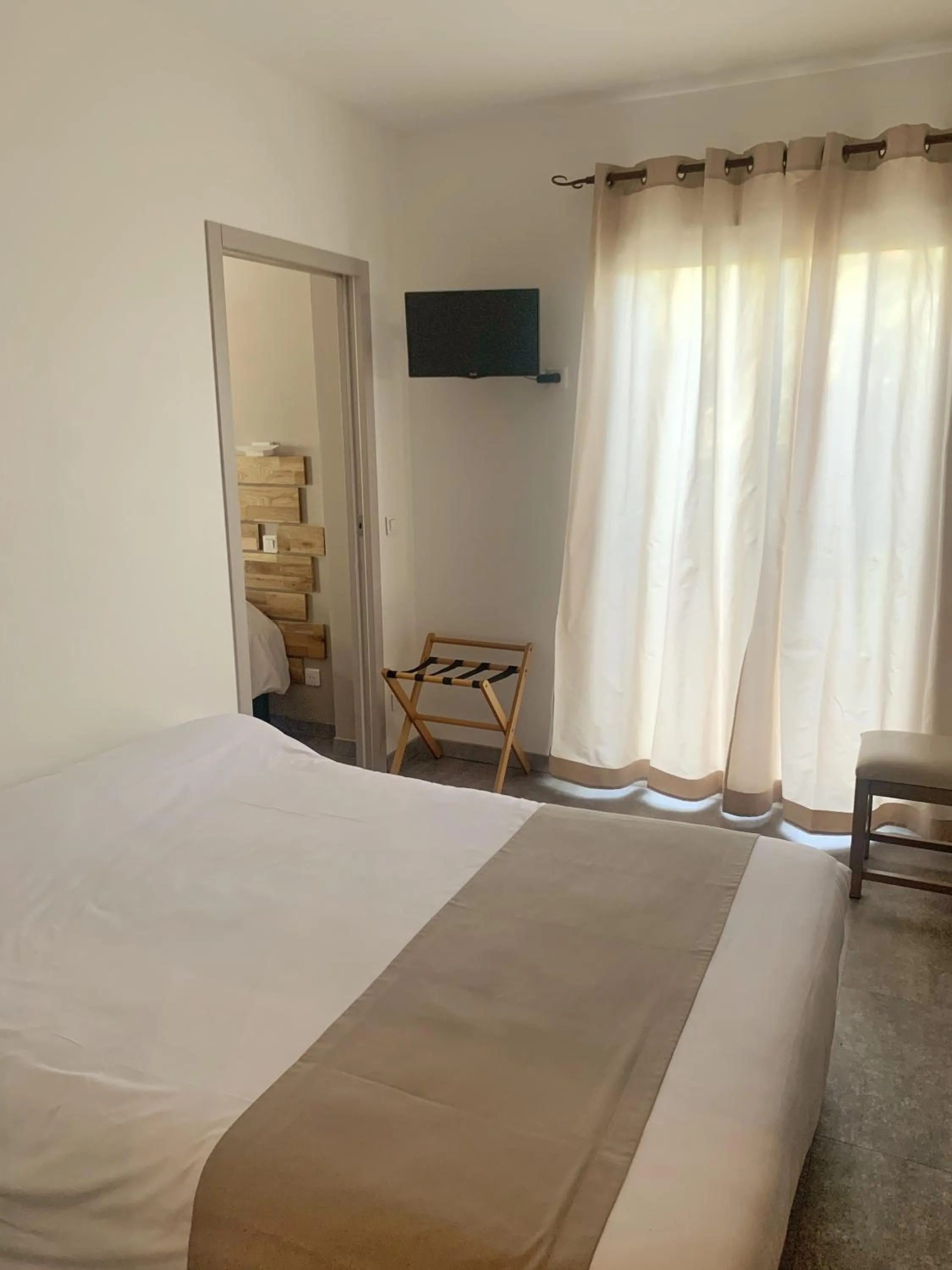 Photo of the whole room in Hôtel Beau Soleil