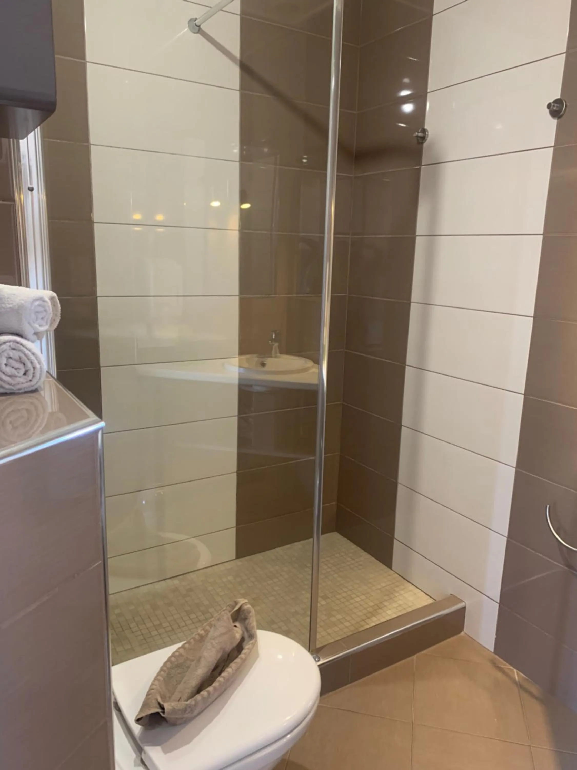 Bathroom in Hôtel Beau Soleil